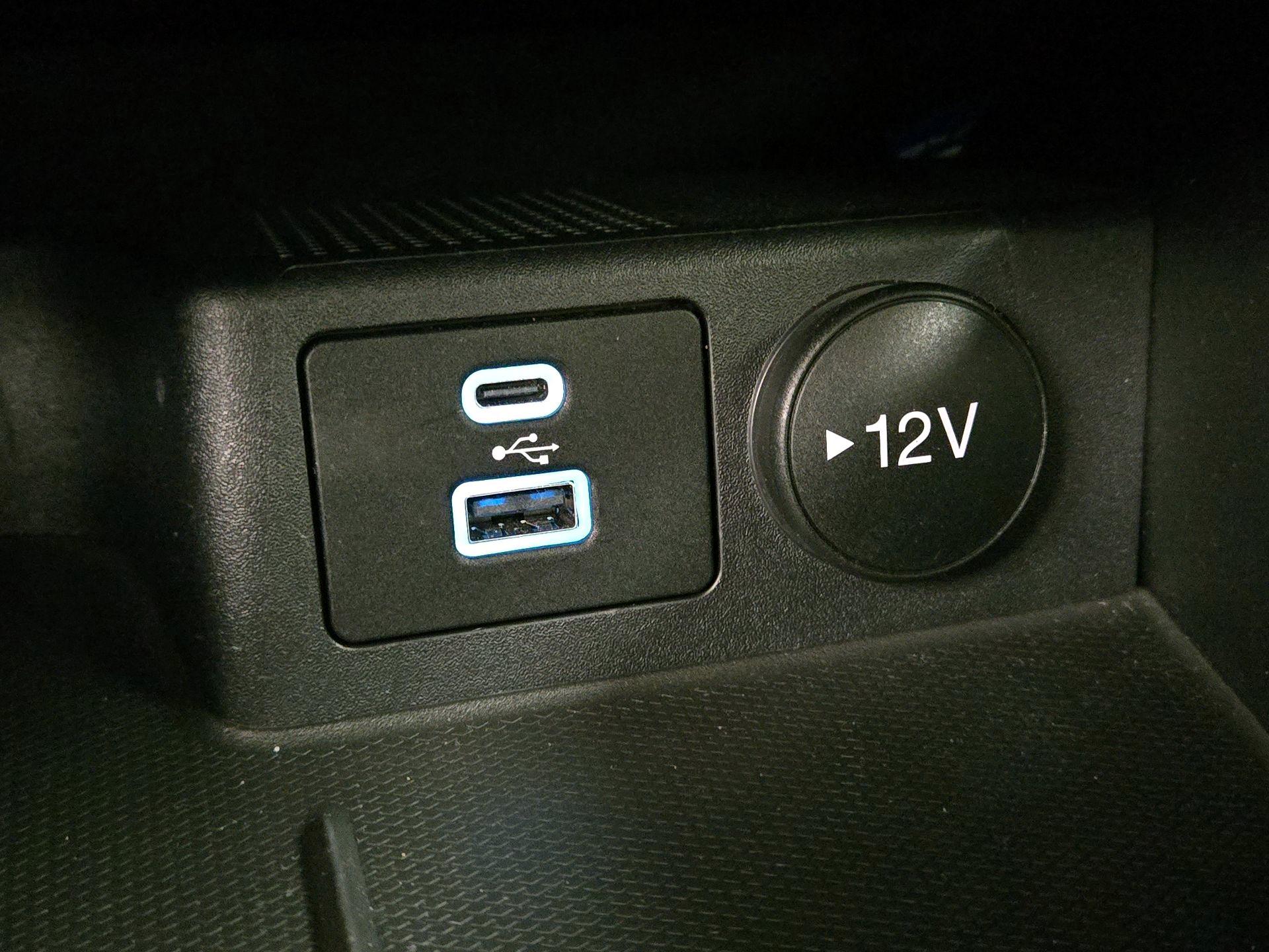 Thumbnail: 2022 Ford Escape - 19