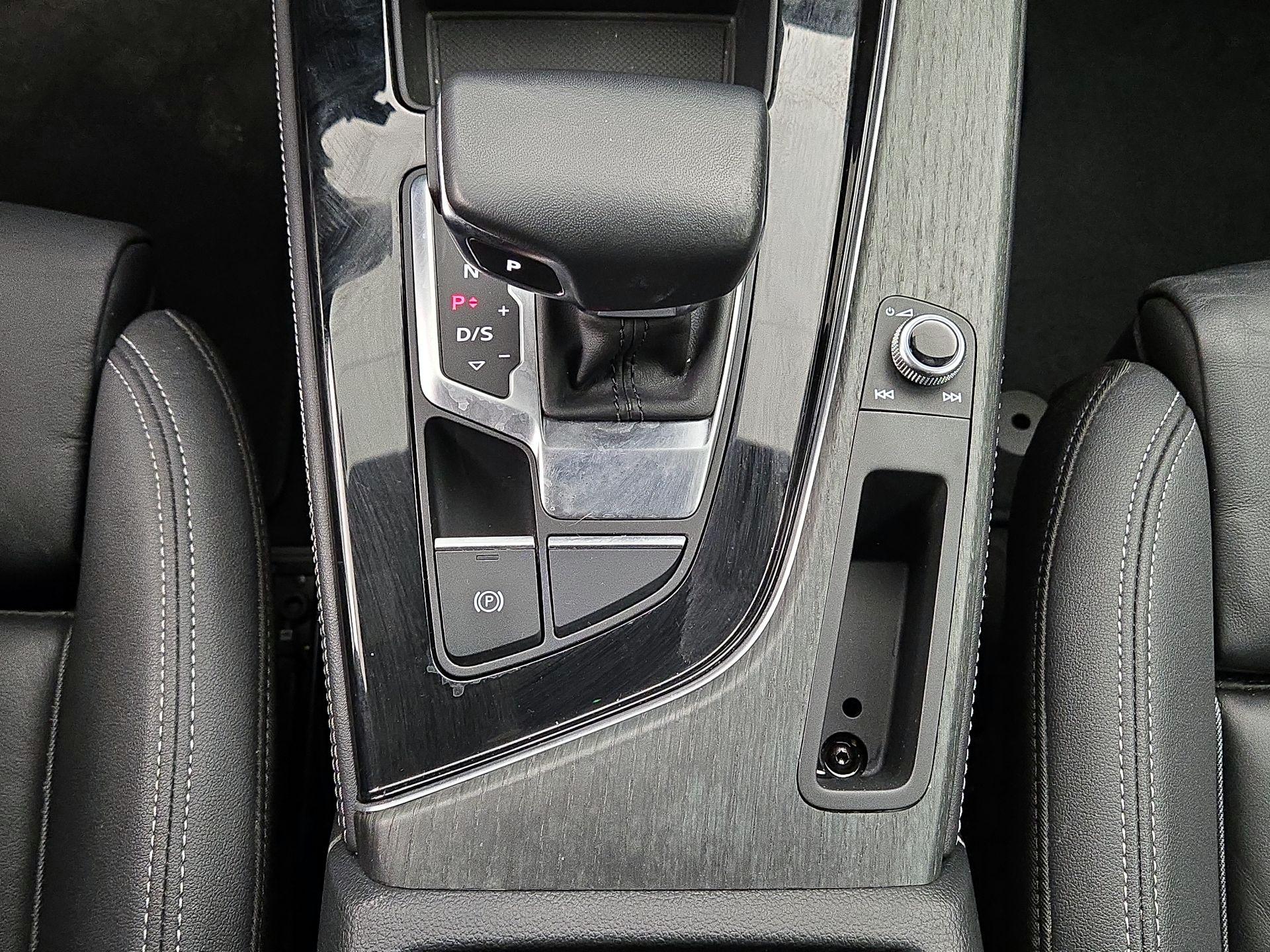 Thumbnail: 2023 Audi A4 - 17