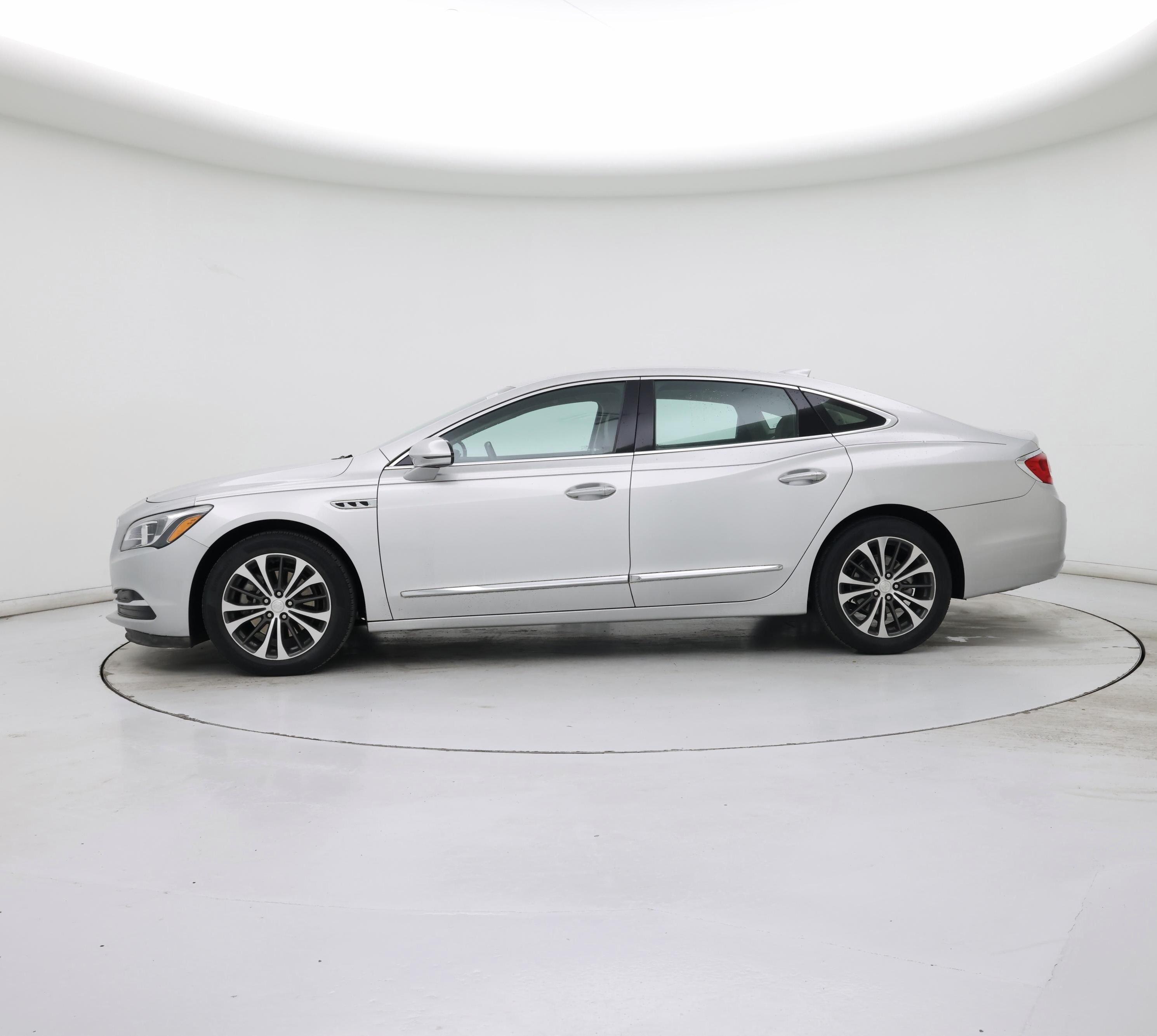 Thumbnail: 2017 Buick LaCrosse - 3