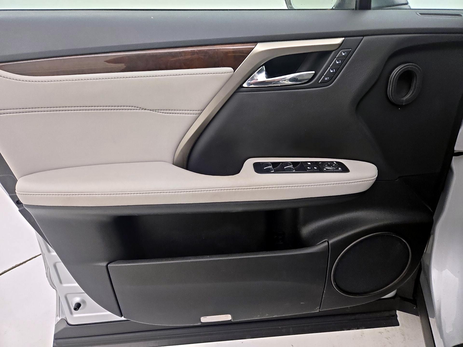 Thumbnail: 2016 Lexus RX - 12