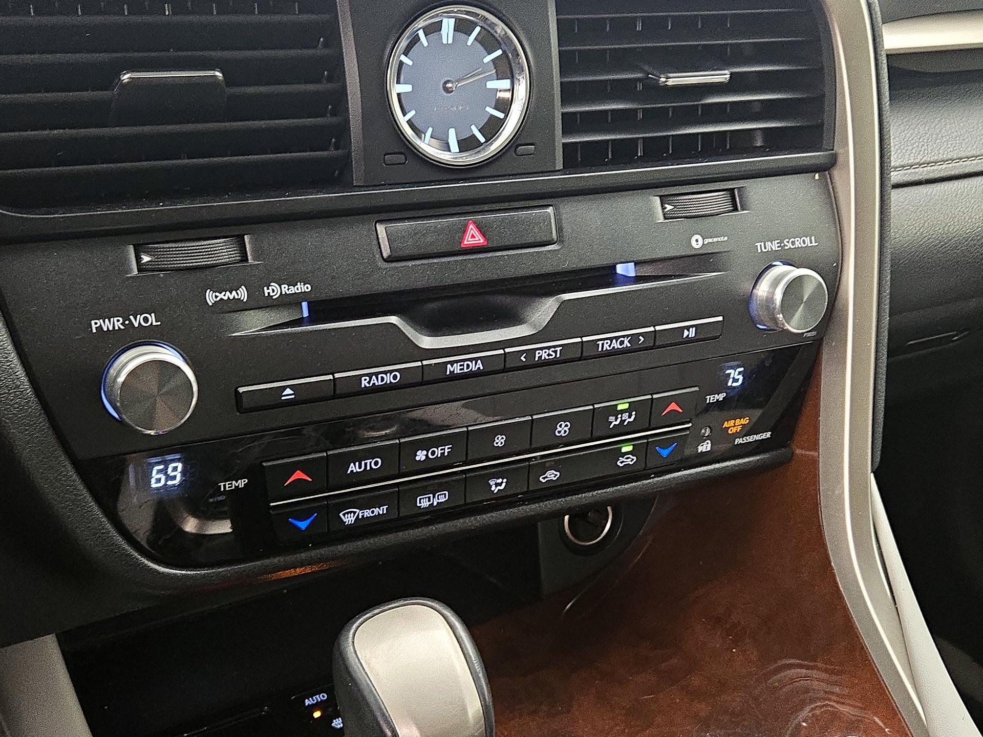 Thumbnail: 2016 Lexus RX - 16