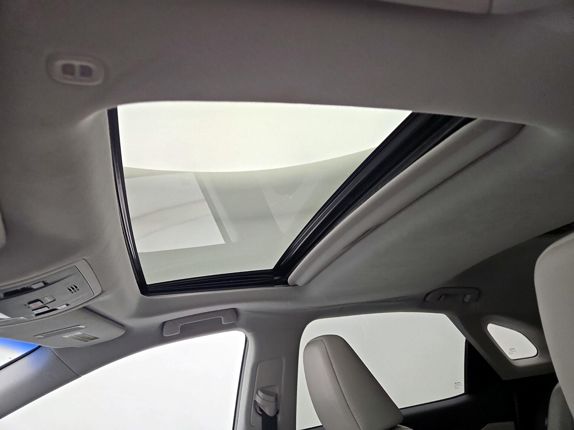 Thumbnail: 2016 Lexus RX - 19