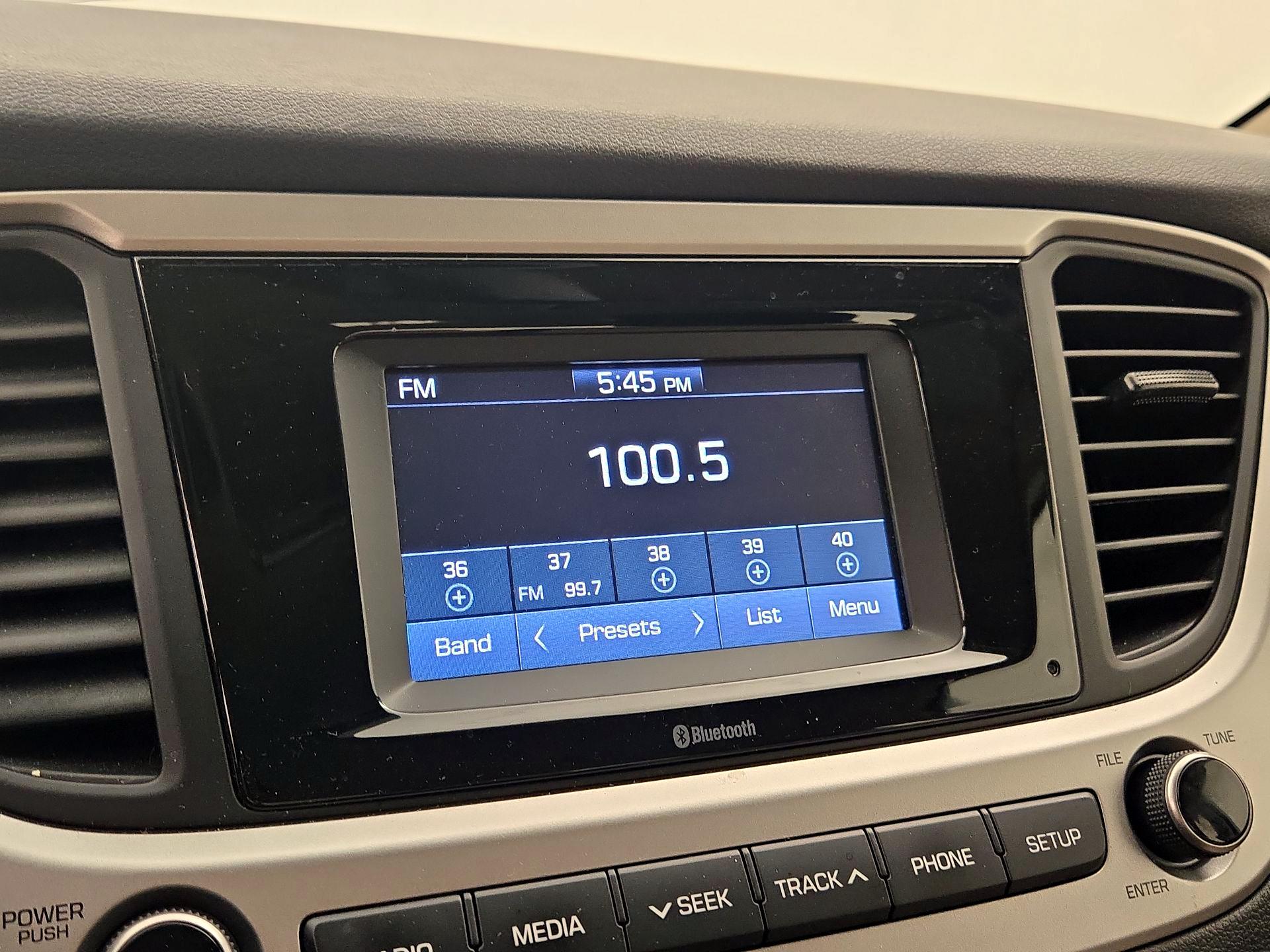 Thumbnail: 2022 Hyundai Accent - 15