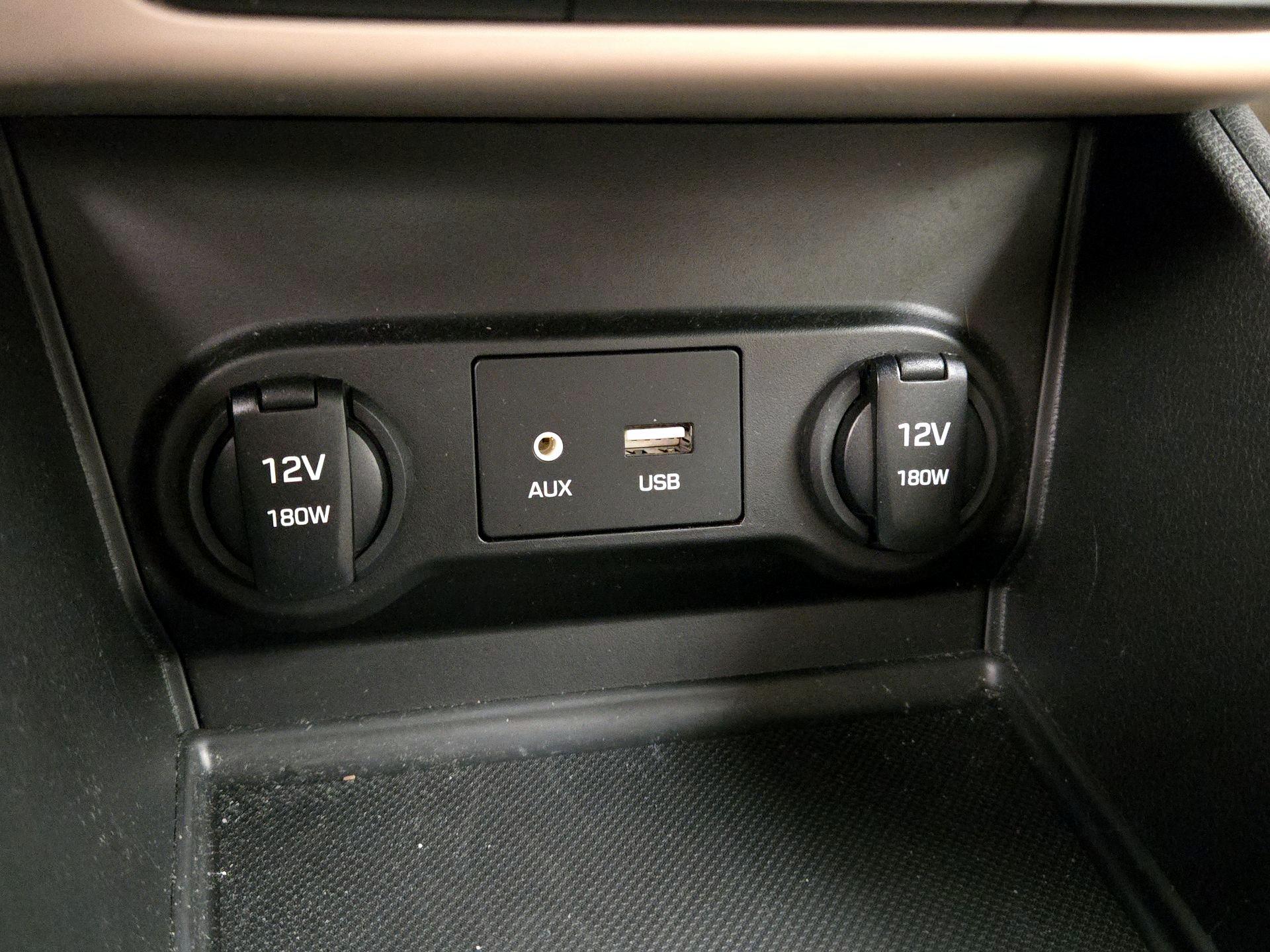 Thumbnail: 2022 Hyundai Accent - 18