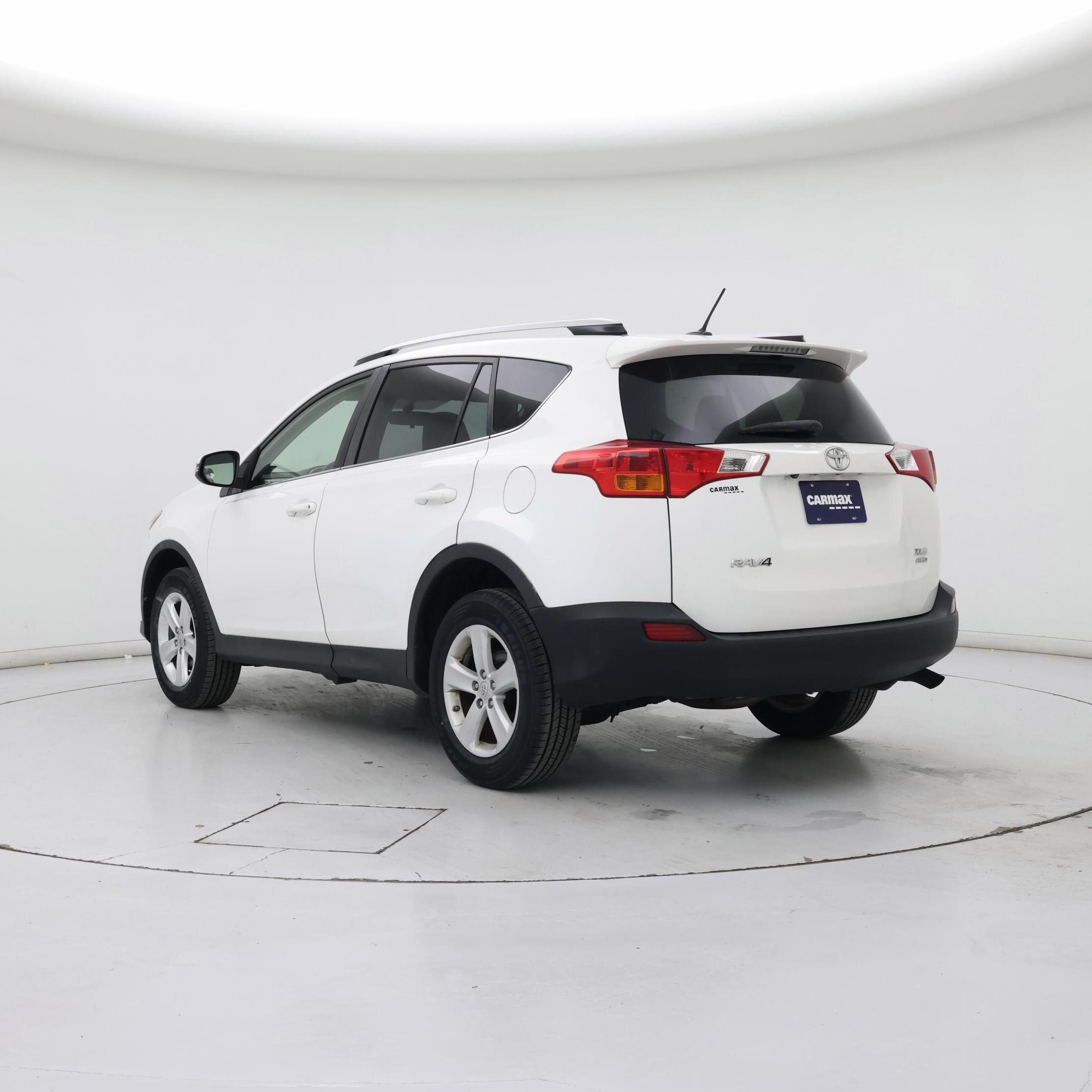 Thumbnail: 2014 Toyota RAV4 - 2
