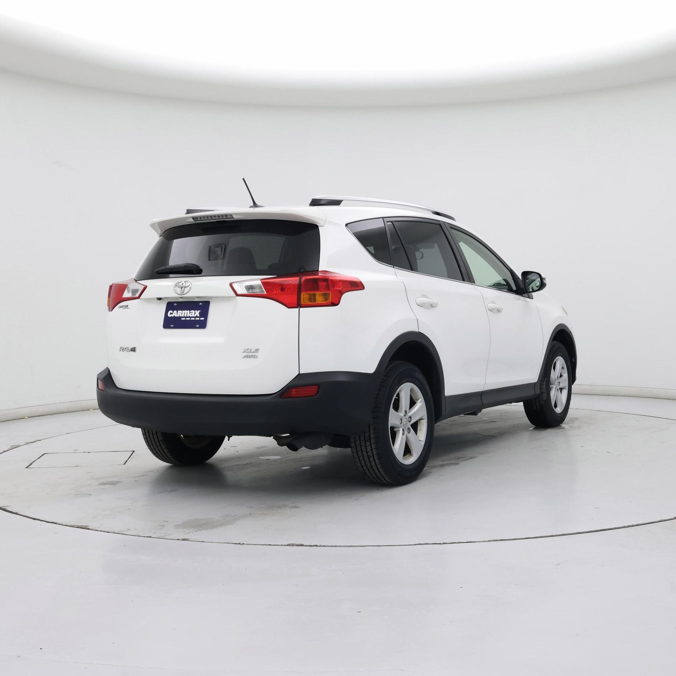 Thumbnail: 2014 Toyota RAV4 - 8