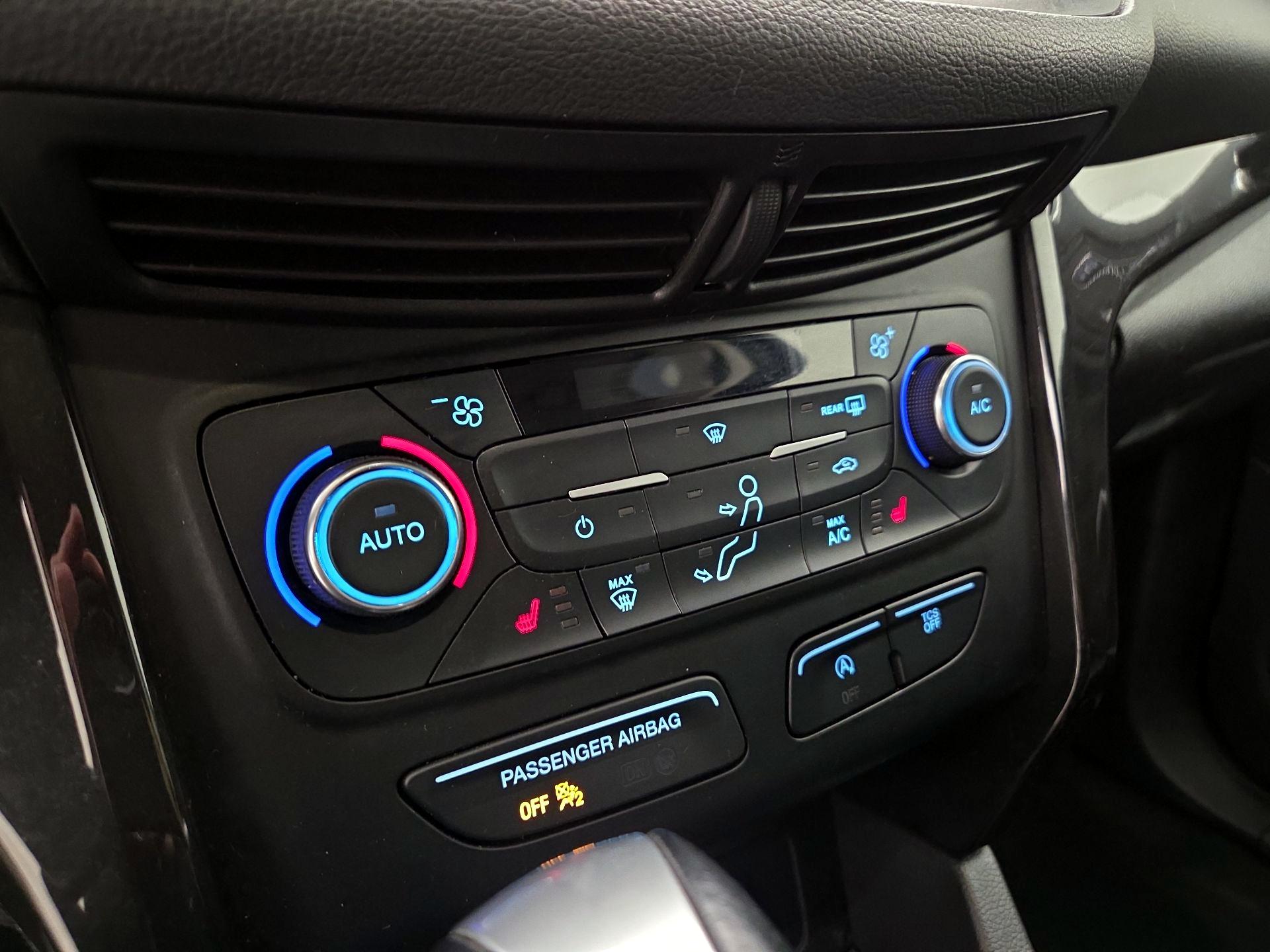 Thumbnail: 2017 Ford Escape - 15