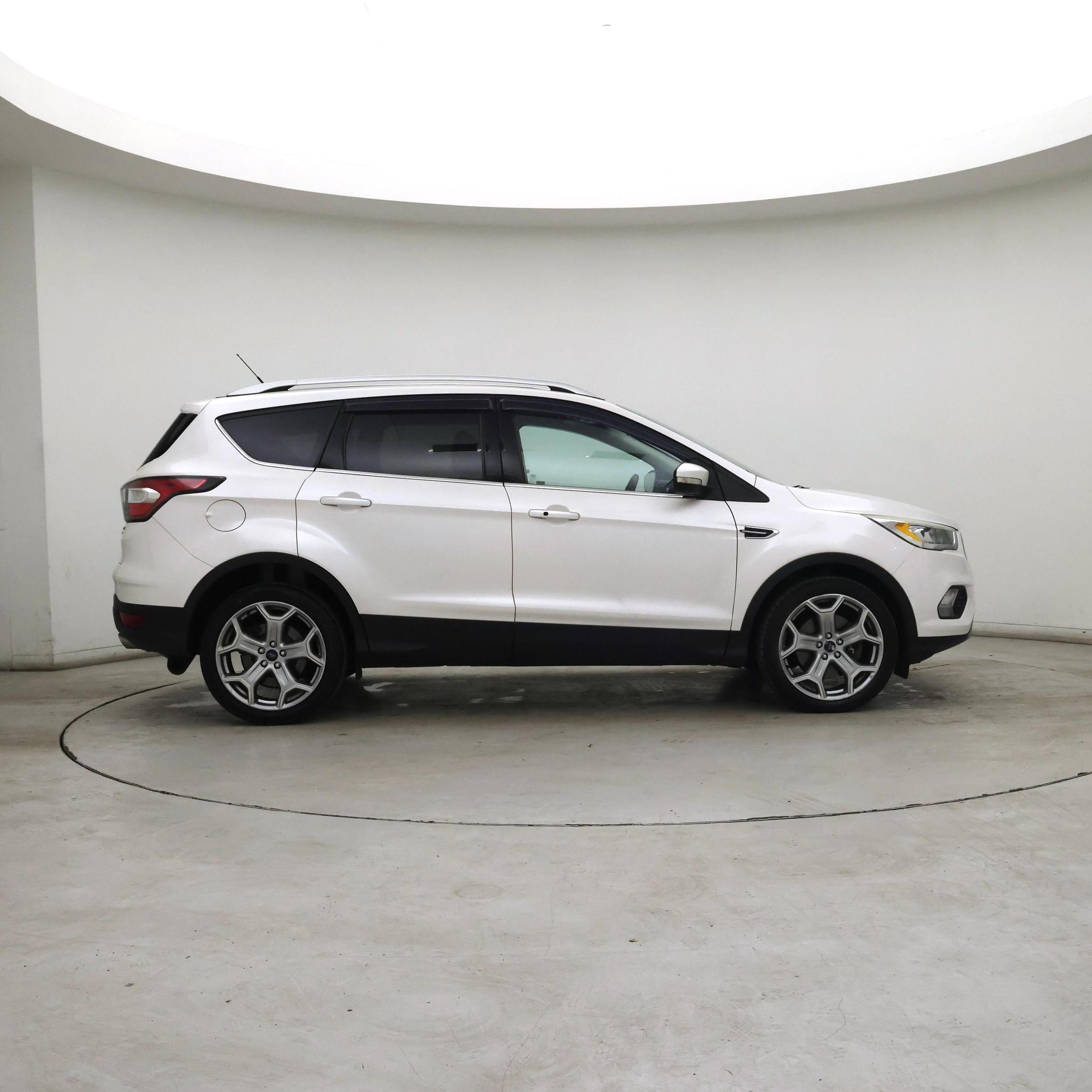 Thumbnail: 2017 Ford Escape - 7