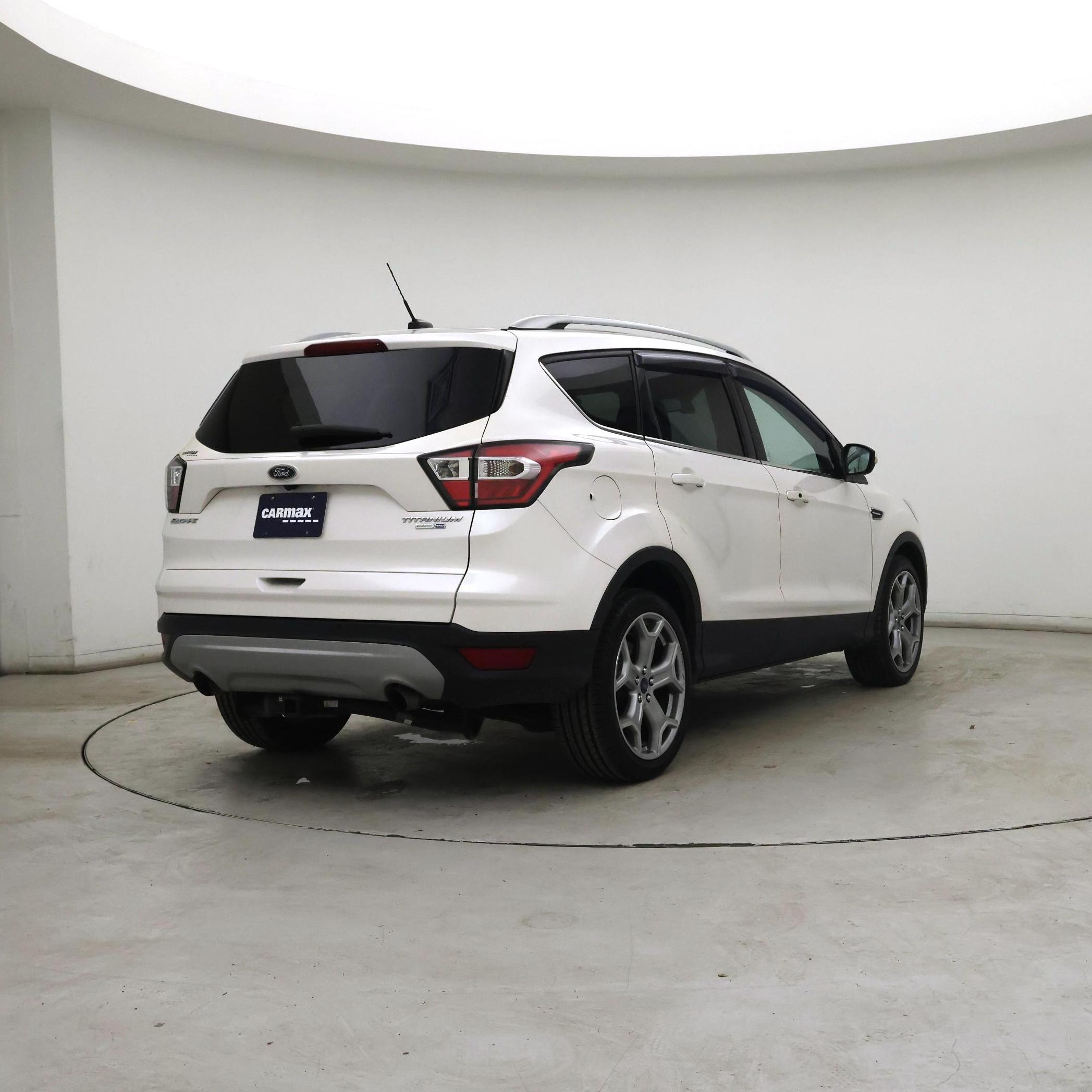 Thumbnail: 2017 Ford Escape - 8