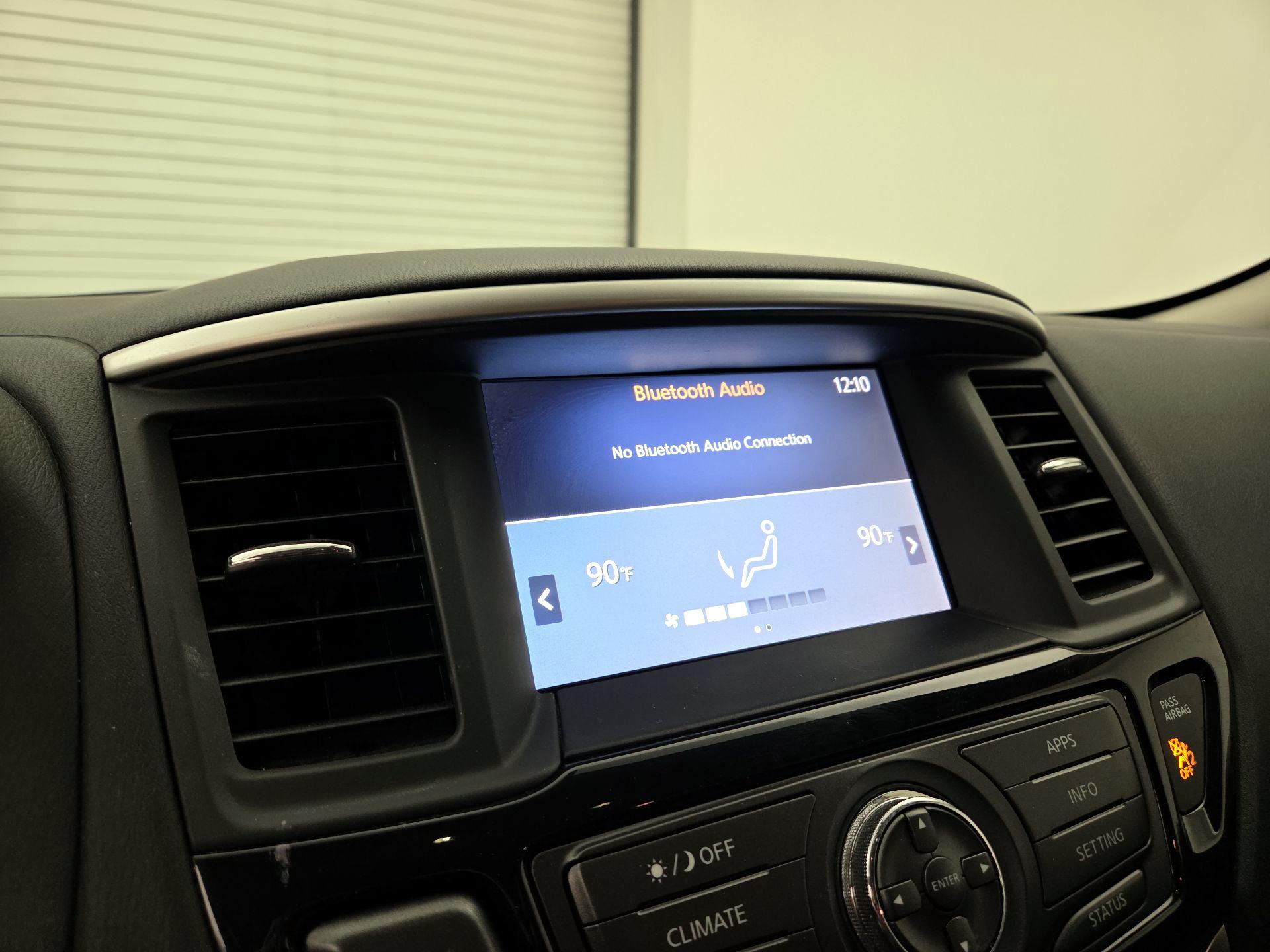 Thumbnail: 2017 Nissan Pathfinder - 14