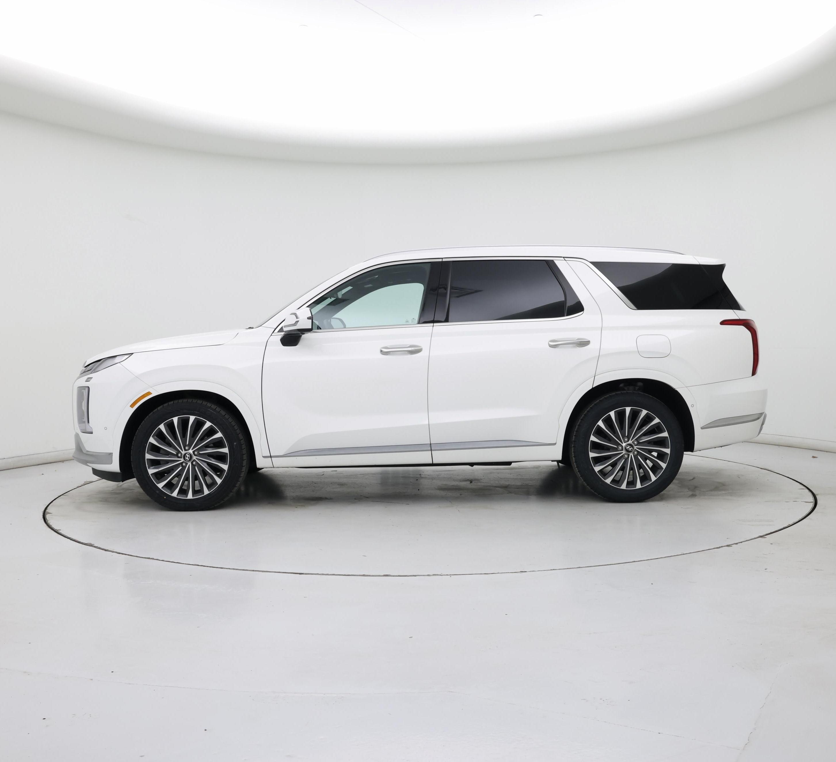 Thumbnail: 2023 Hyundai Palisade - 3