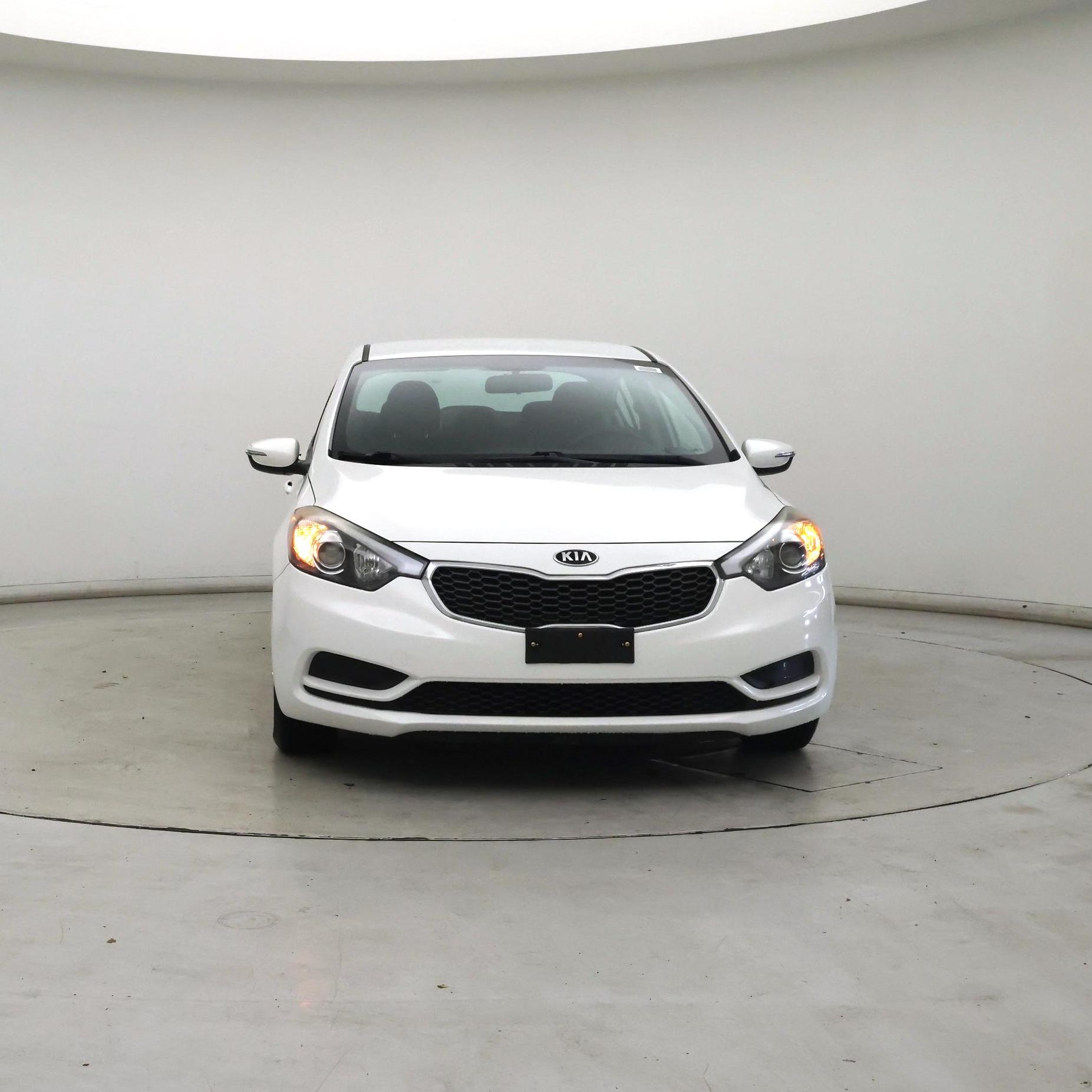 Thumbnail: 2016 Kia Forte - 5