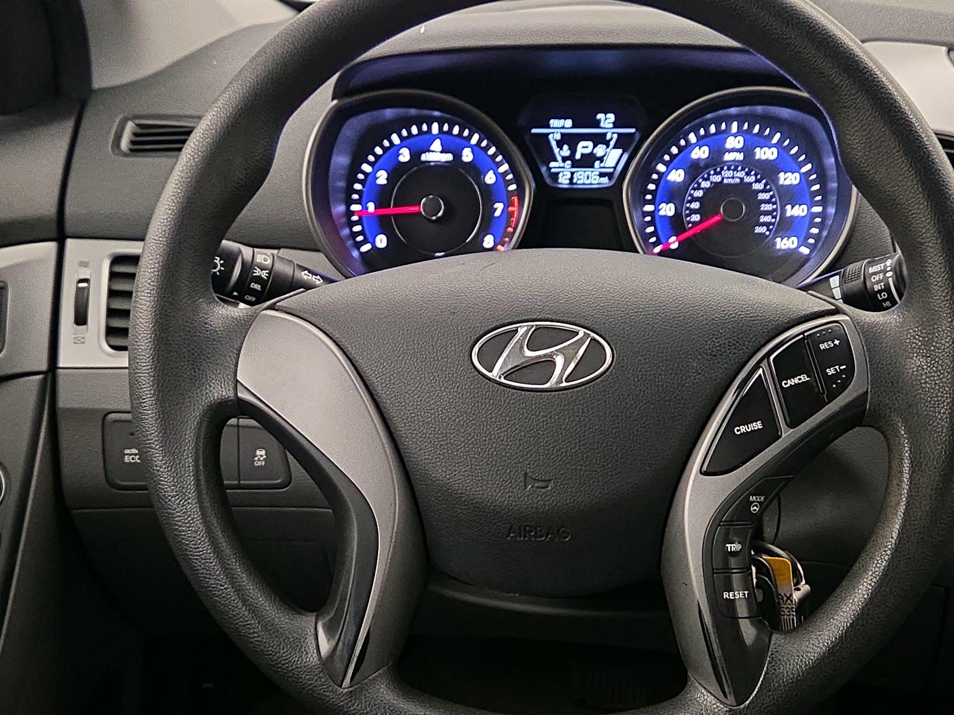 Thumbnail: 2014 Hyundai Elantra - 10