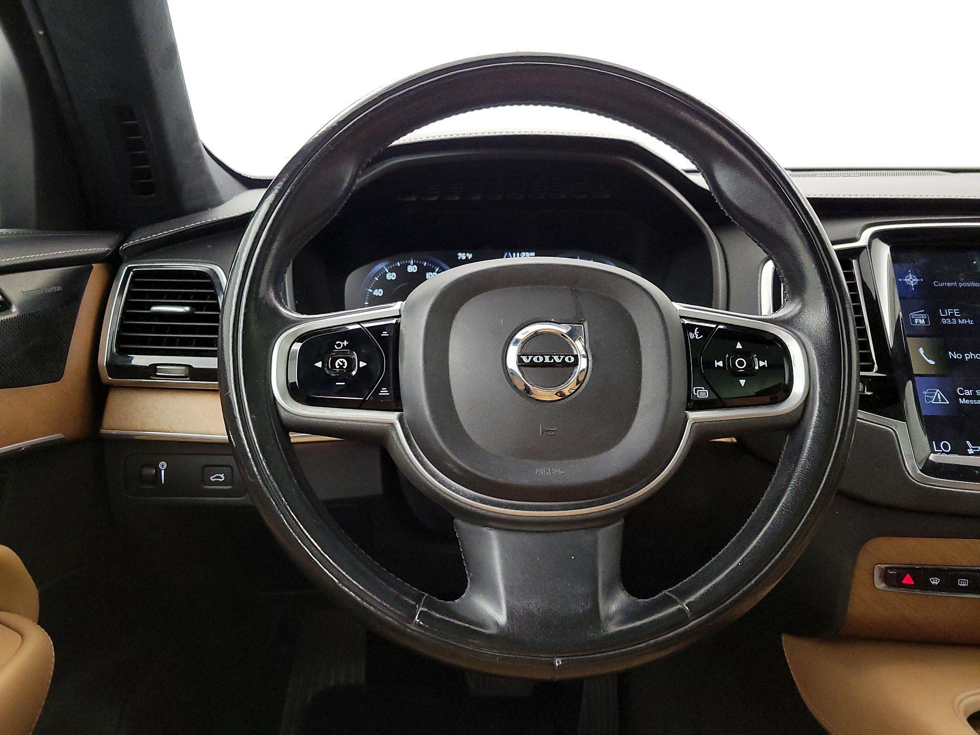 Thumbnail: 2019 Volvo XC90 - 10