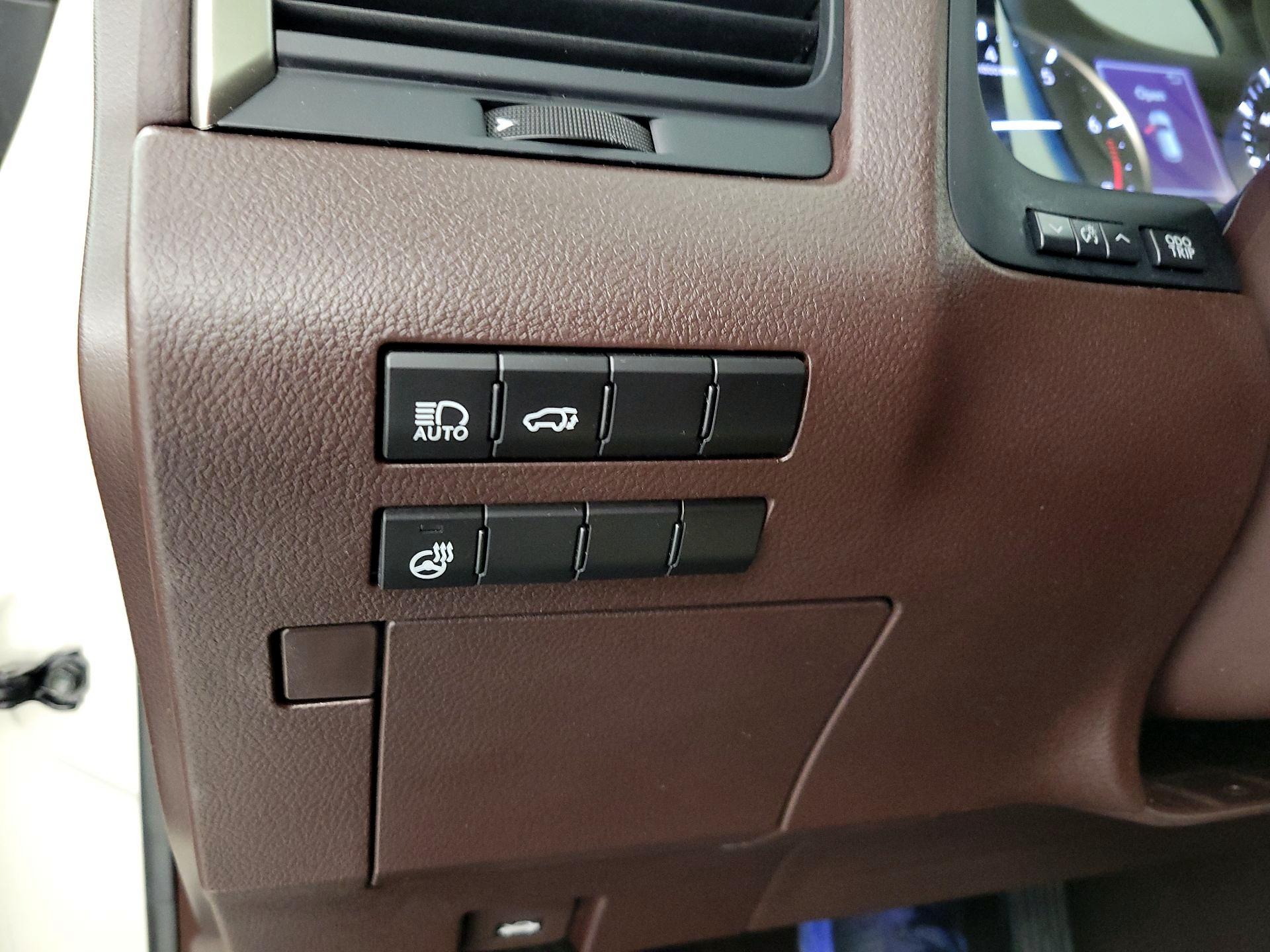 Thumbnail: 2016 Lexus RX - 13