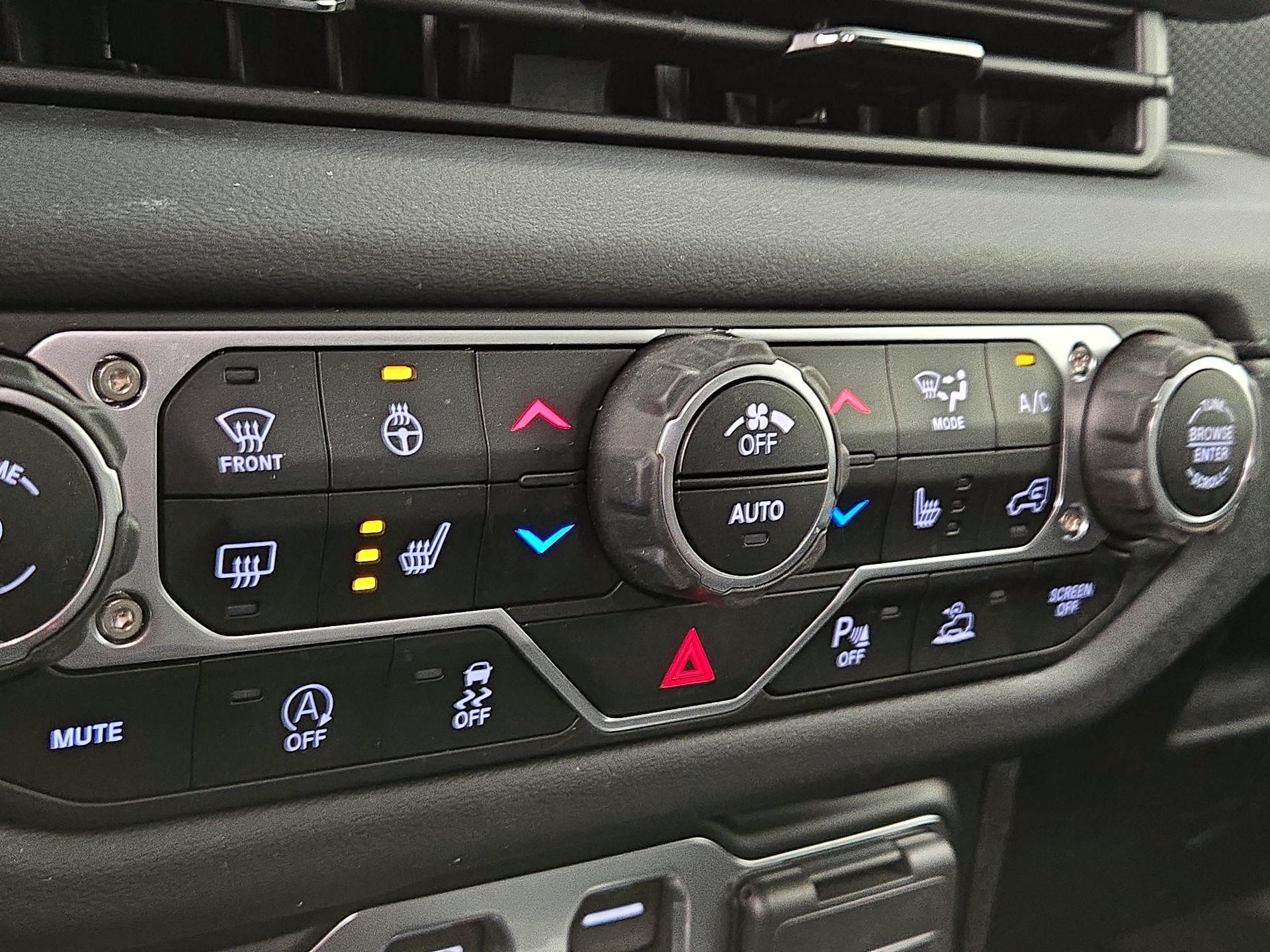 Thumbnail: 2024 Jeep Wrangler - 16