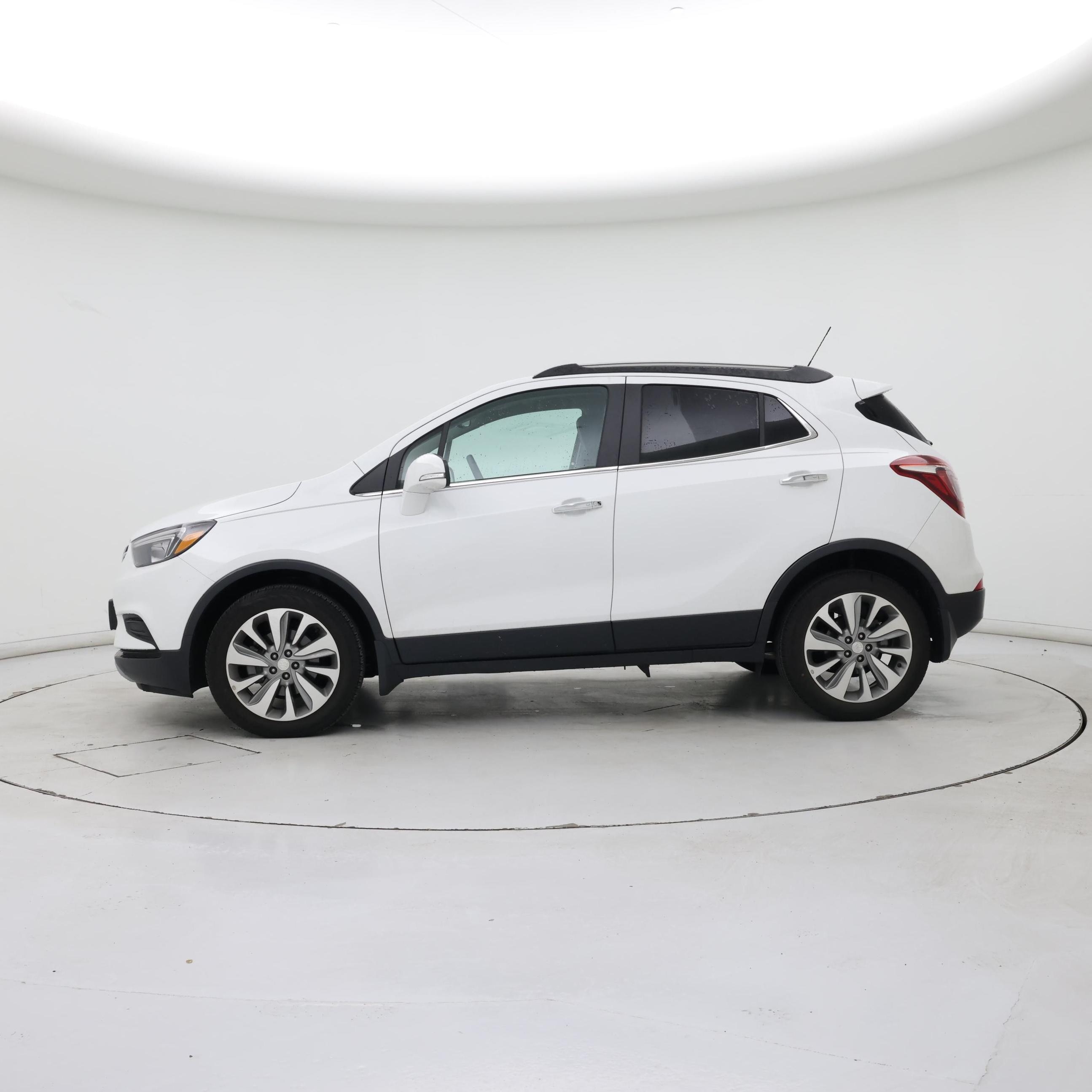 Thumbnail: 2018 Buick Encore - 3