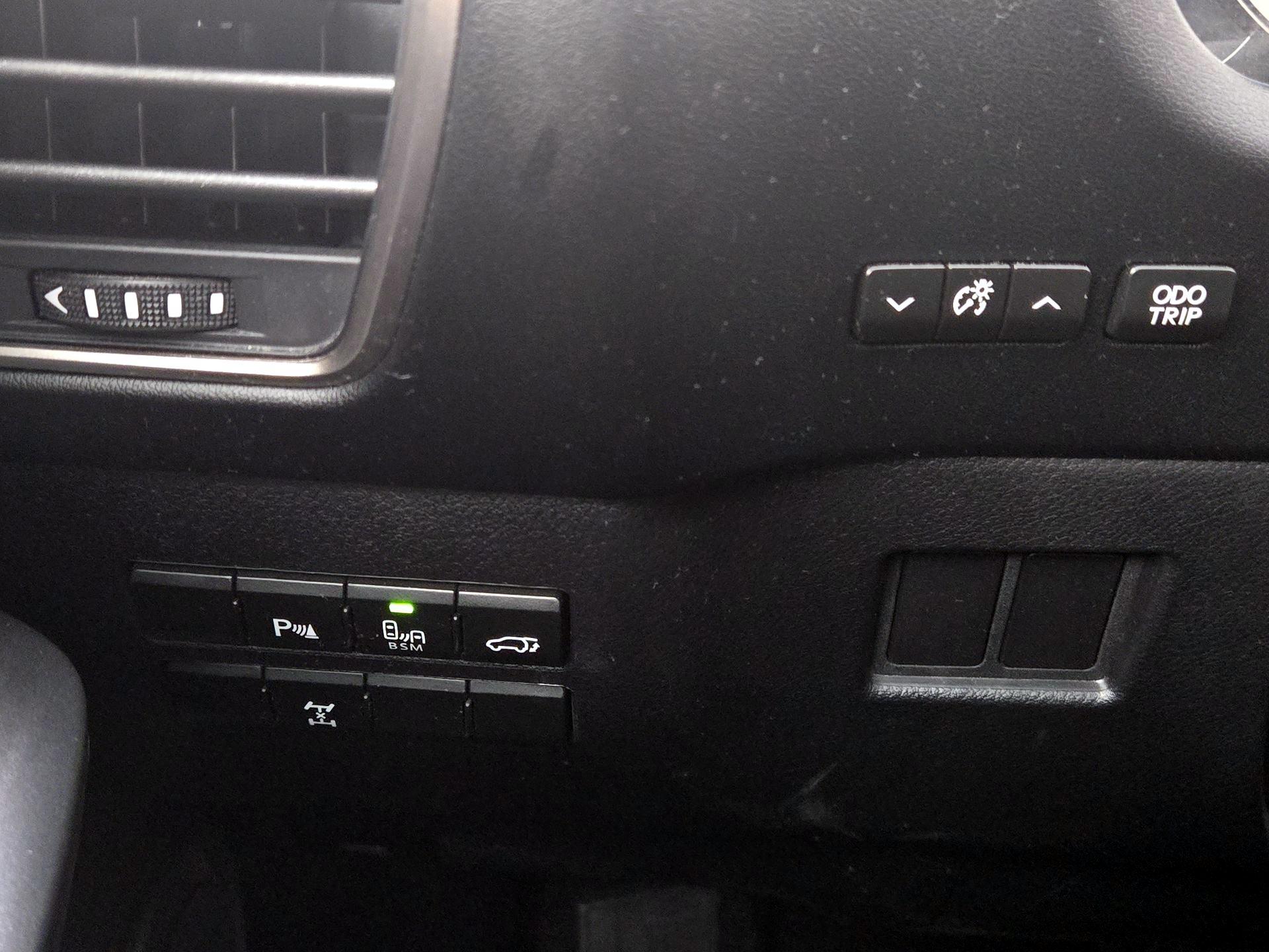 Thumbnail: 2015 Lexus NX - 13