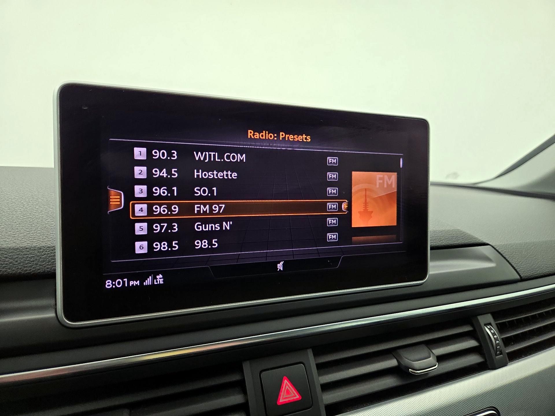 Thumbnail: 2017 Audi A4 - 16