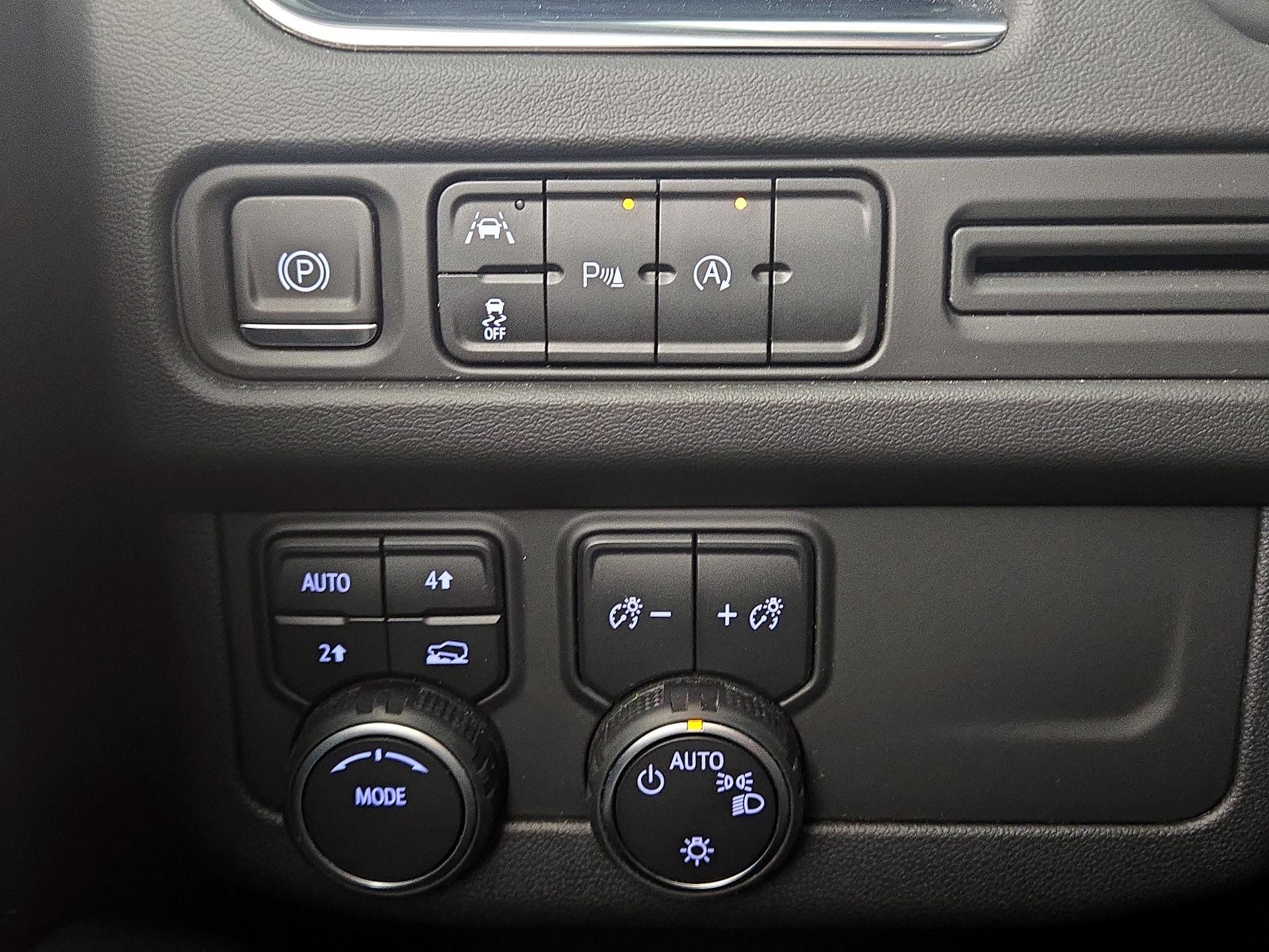 Thumbnail: 2023 Chevrolet Suburban - 13