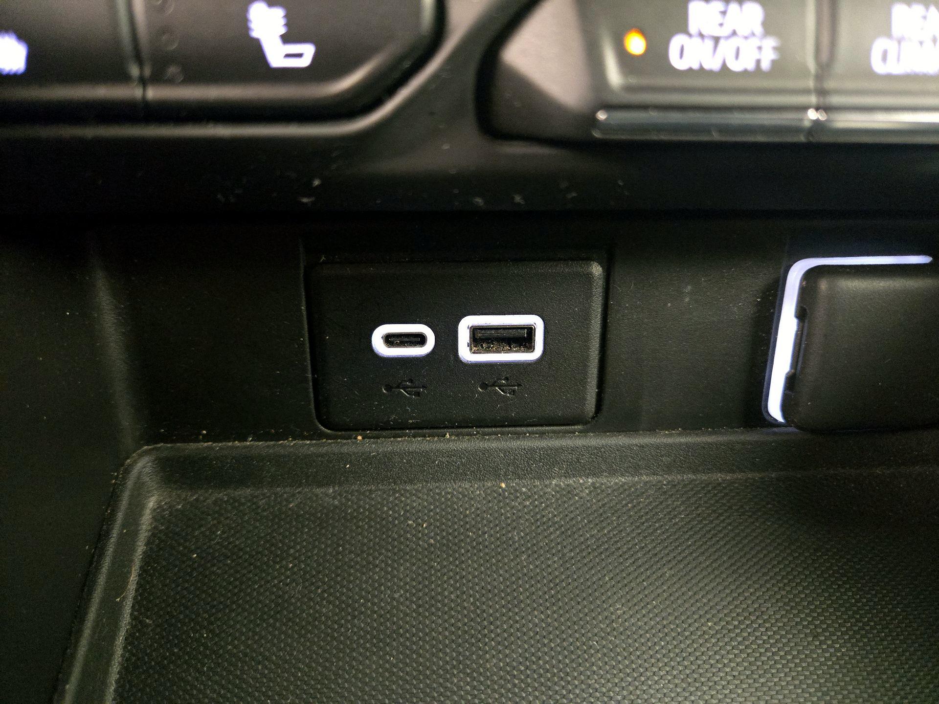 Thumbnail: 2023 Chevrolet Suburban - 19