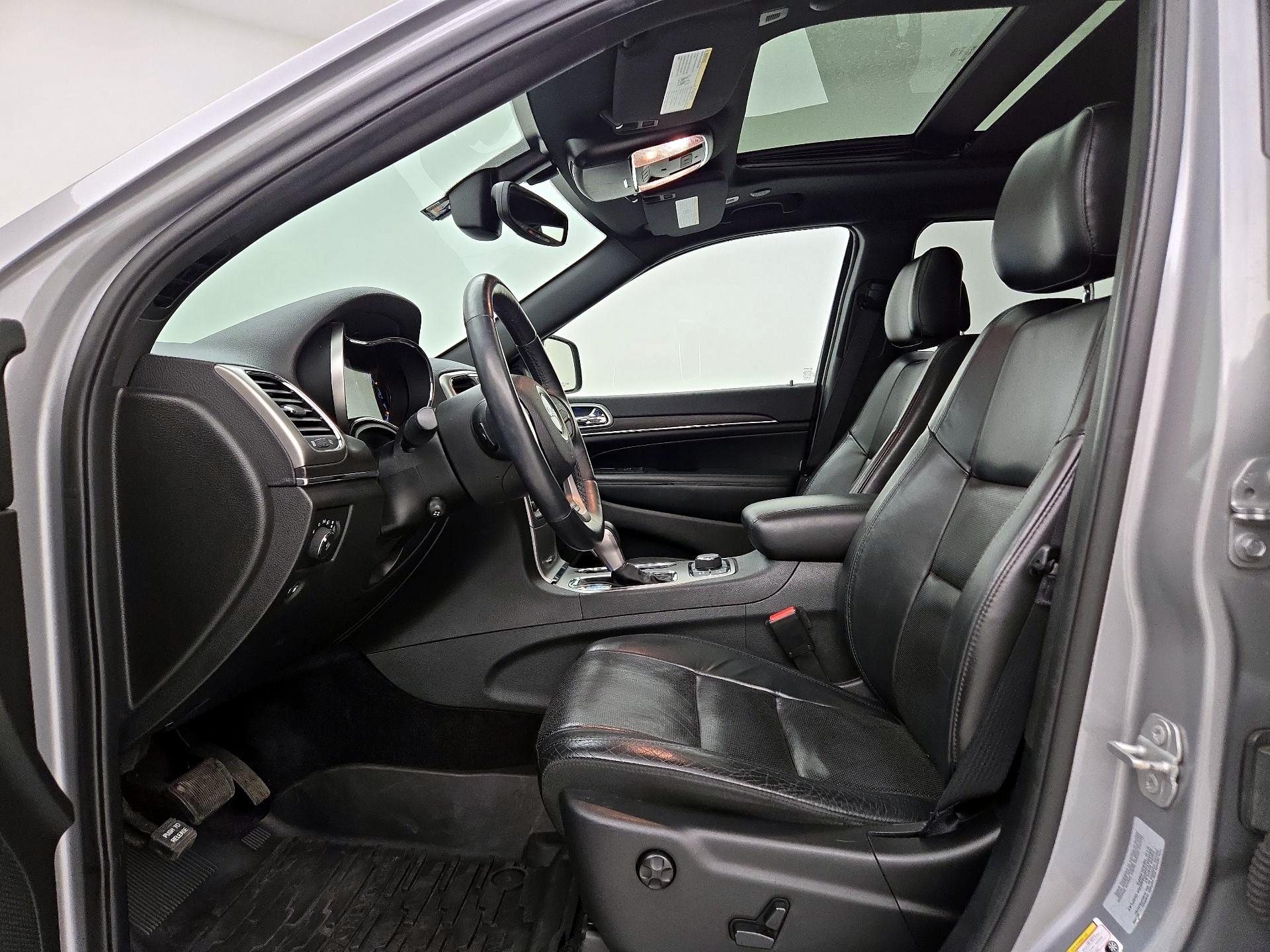 Thumbnail: 2018 Jeep Grand Cherokee - 11