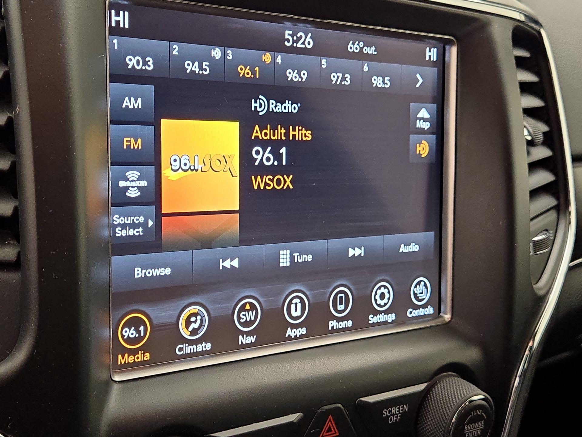 Thumbnail: 2018 Jeep Grand Cherokee - 15