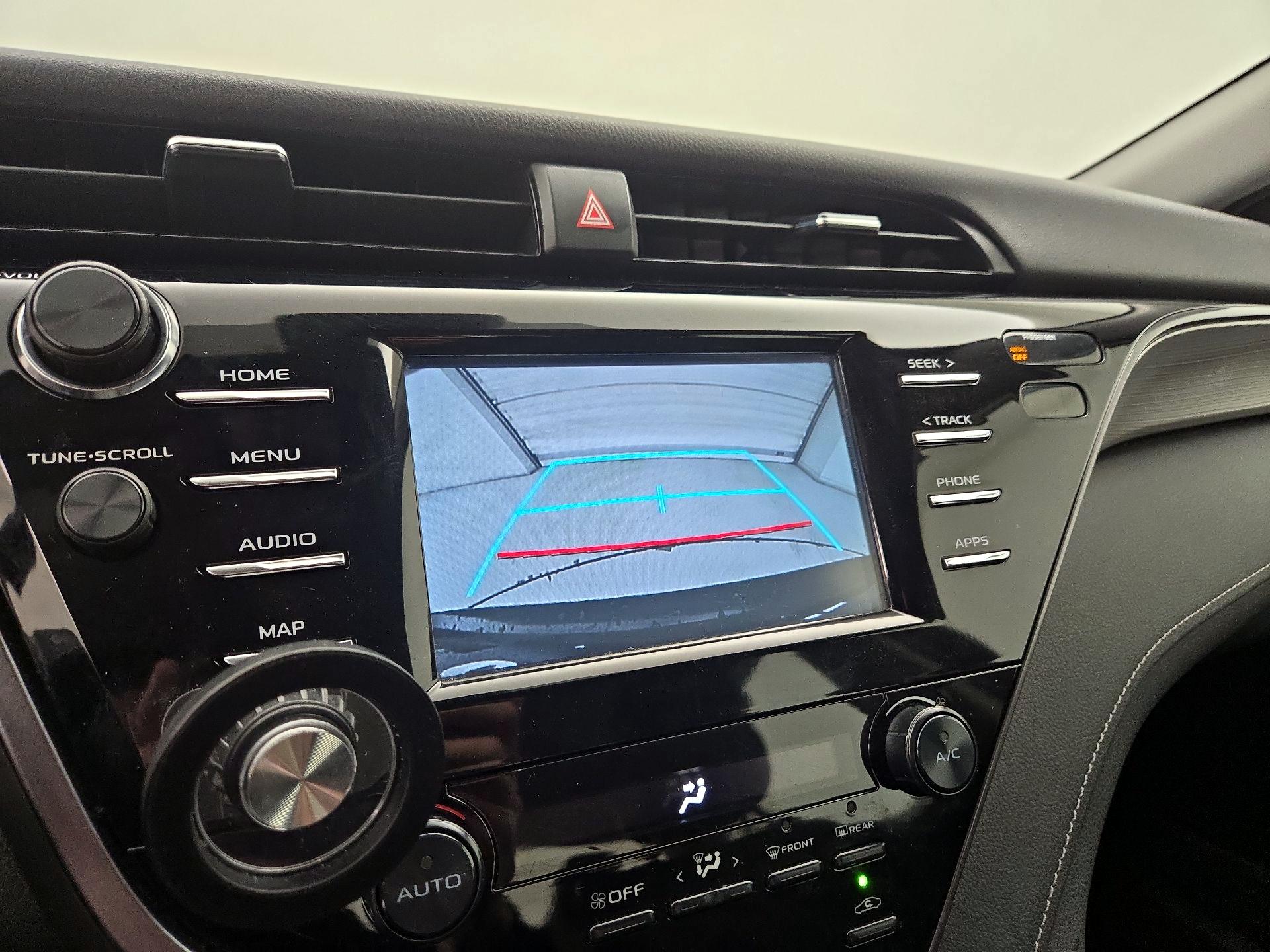 Thumbnail: 2019 Toyota Camry - 14