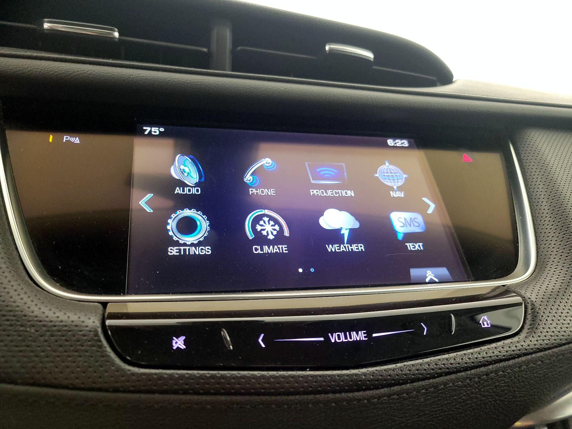 Thumbnail: 2017 Cadillac XT5 - 16