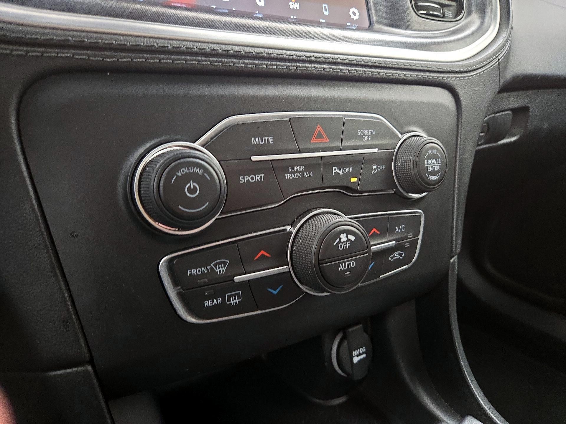 Thumbnail: 2023 Dodge Charger - 17