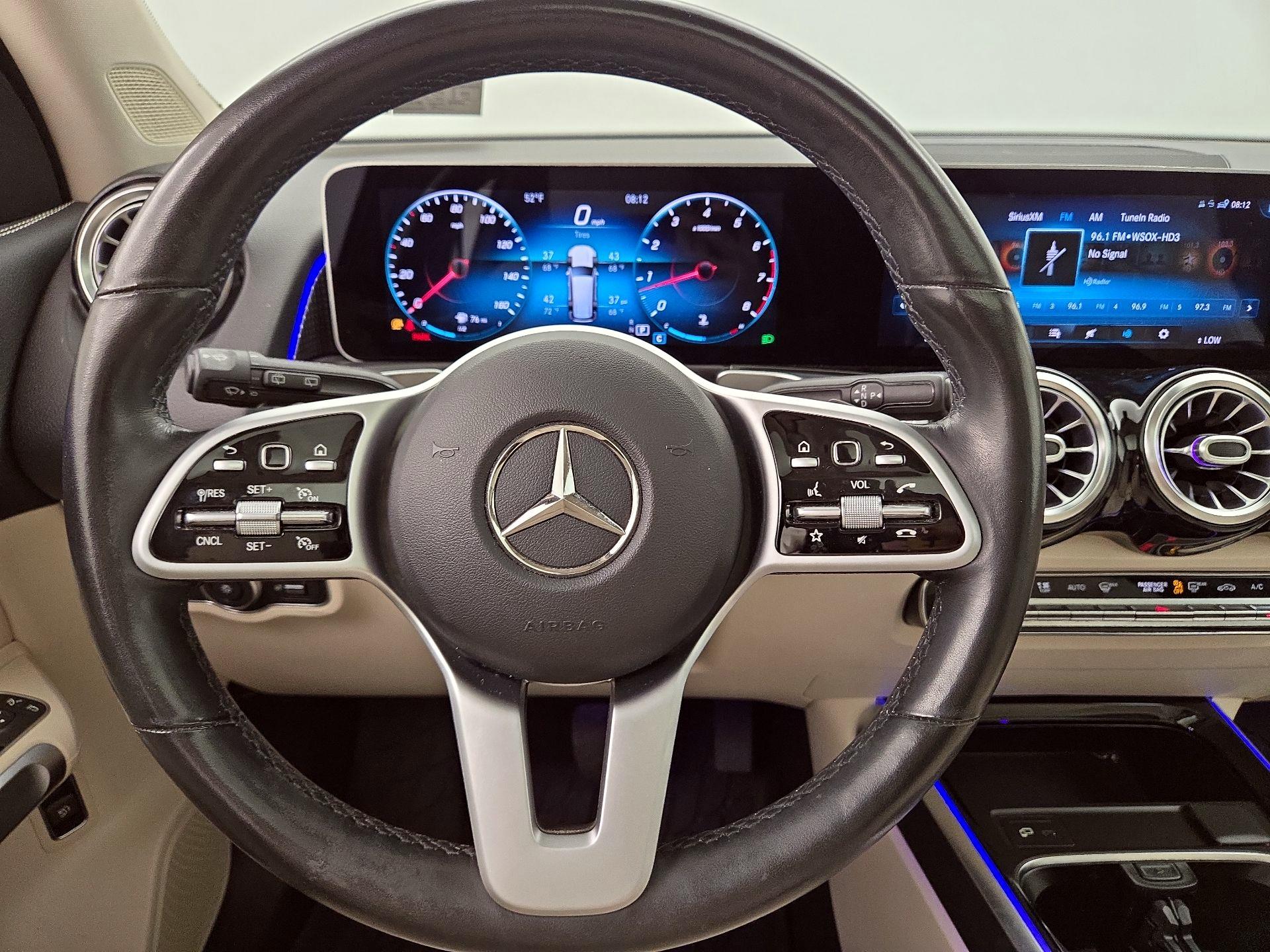 Thumbnail: 2021 Mercedes-Benz GLB - 10