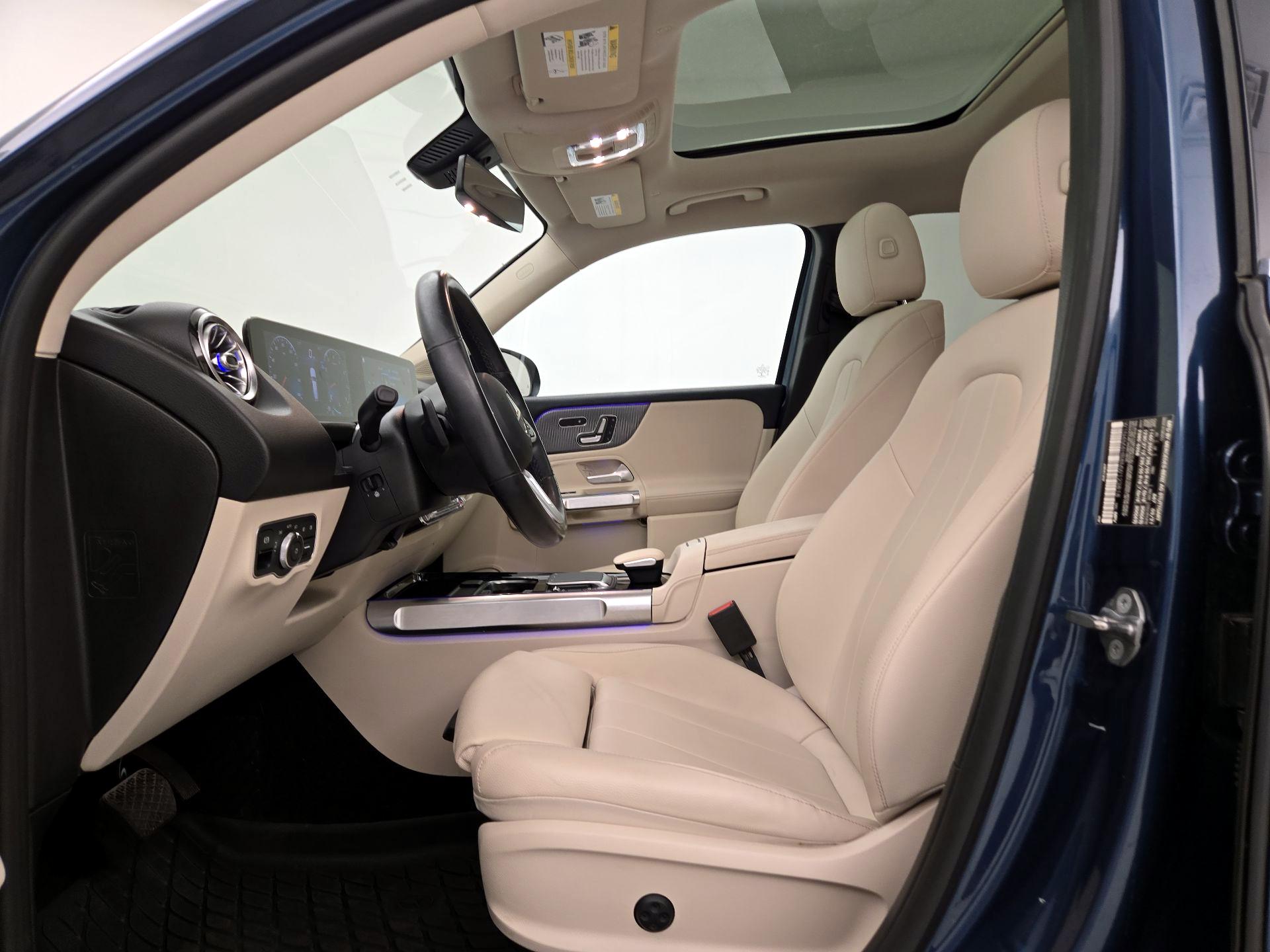 Thumbnail: 2021 Mercedes-Benz GLB - 11