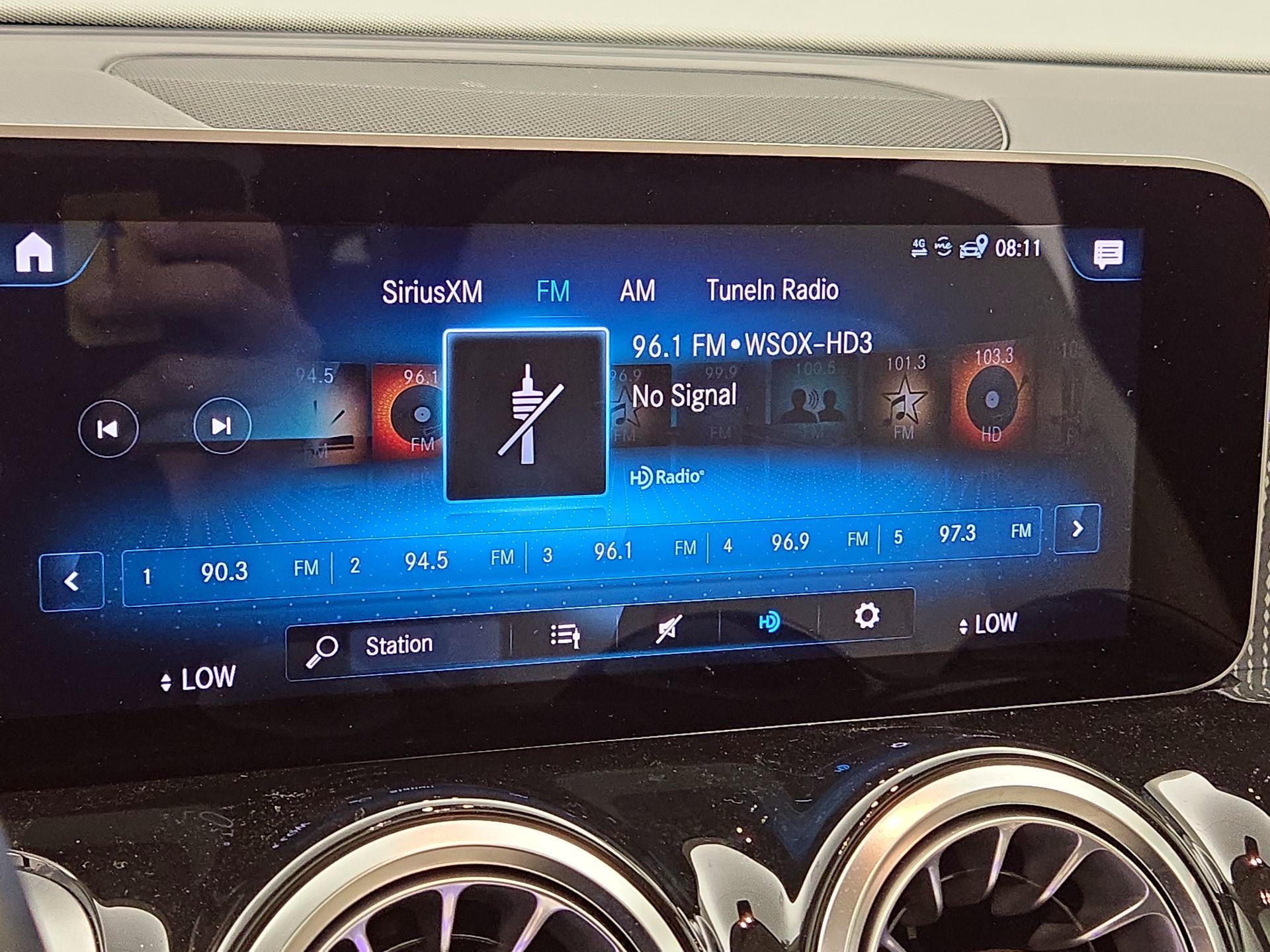 Thumbnail: 2021 Mercedes-Benz GLB - 14