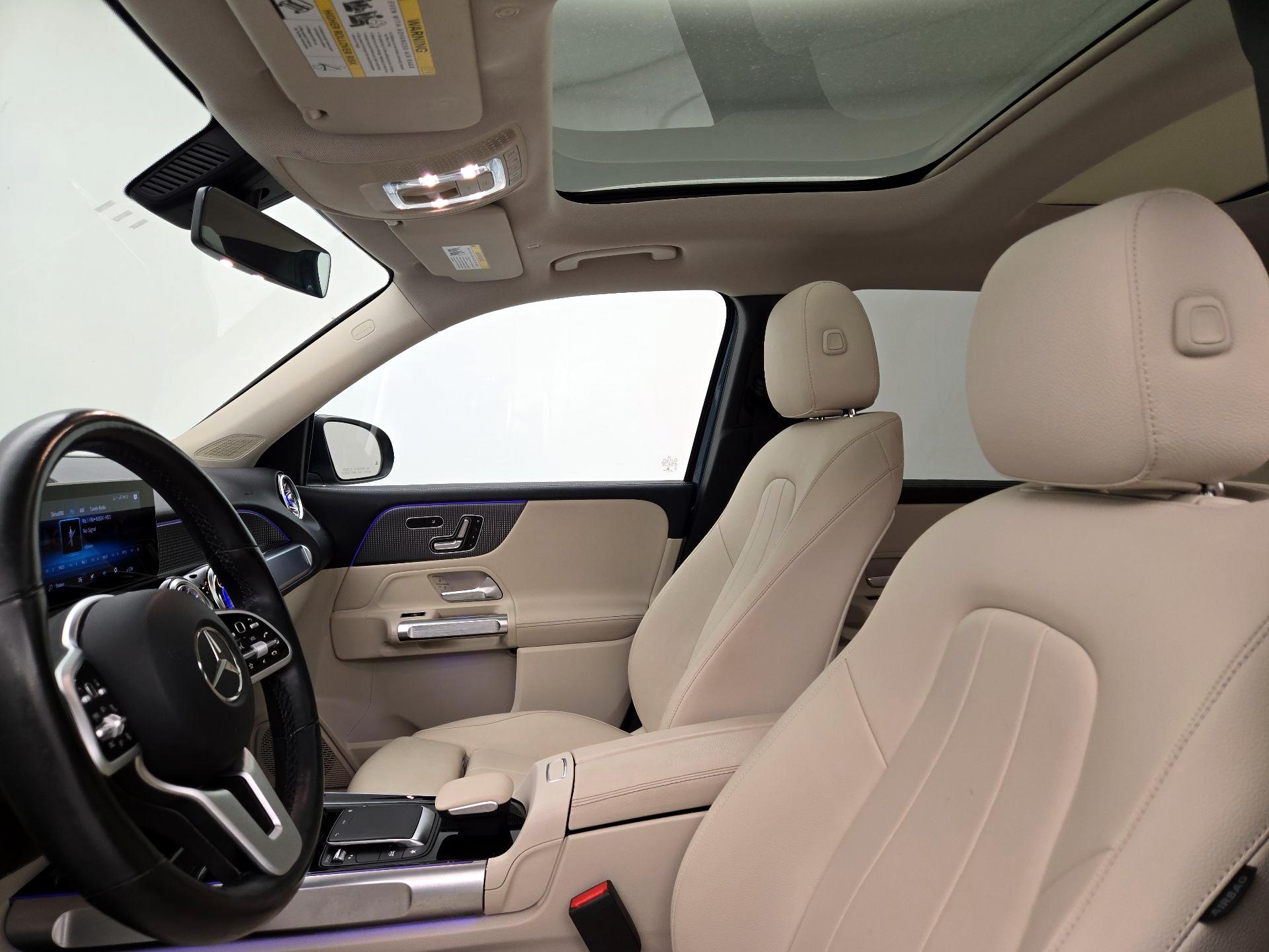 Thumbnail: 2021 Mercedes-Benz GLB - 18