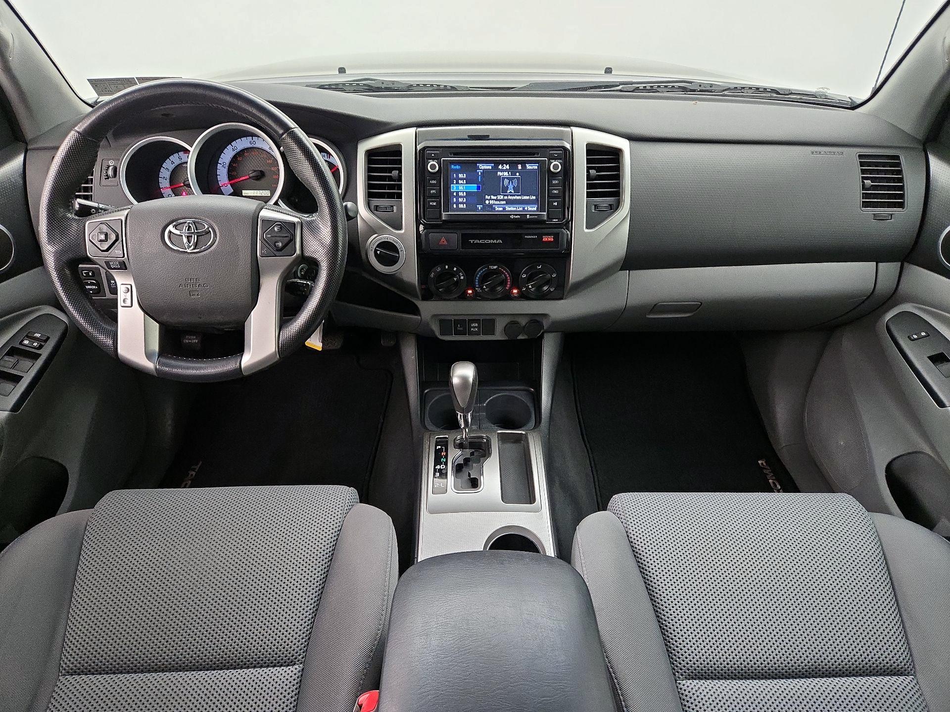 Thumbnail: 2015 Toyota Tacoma - 9