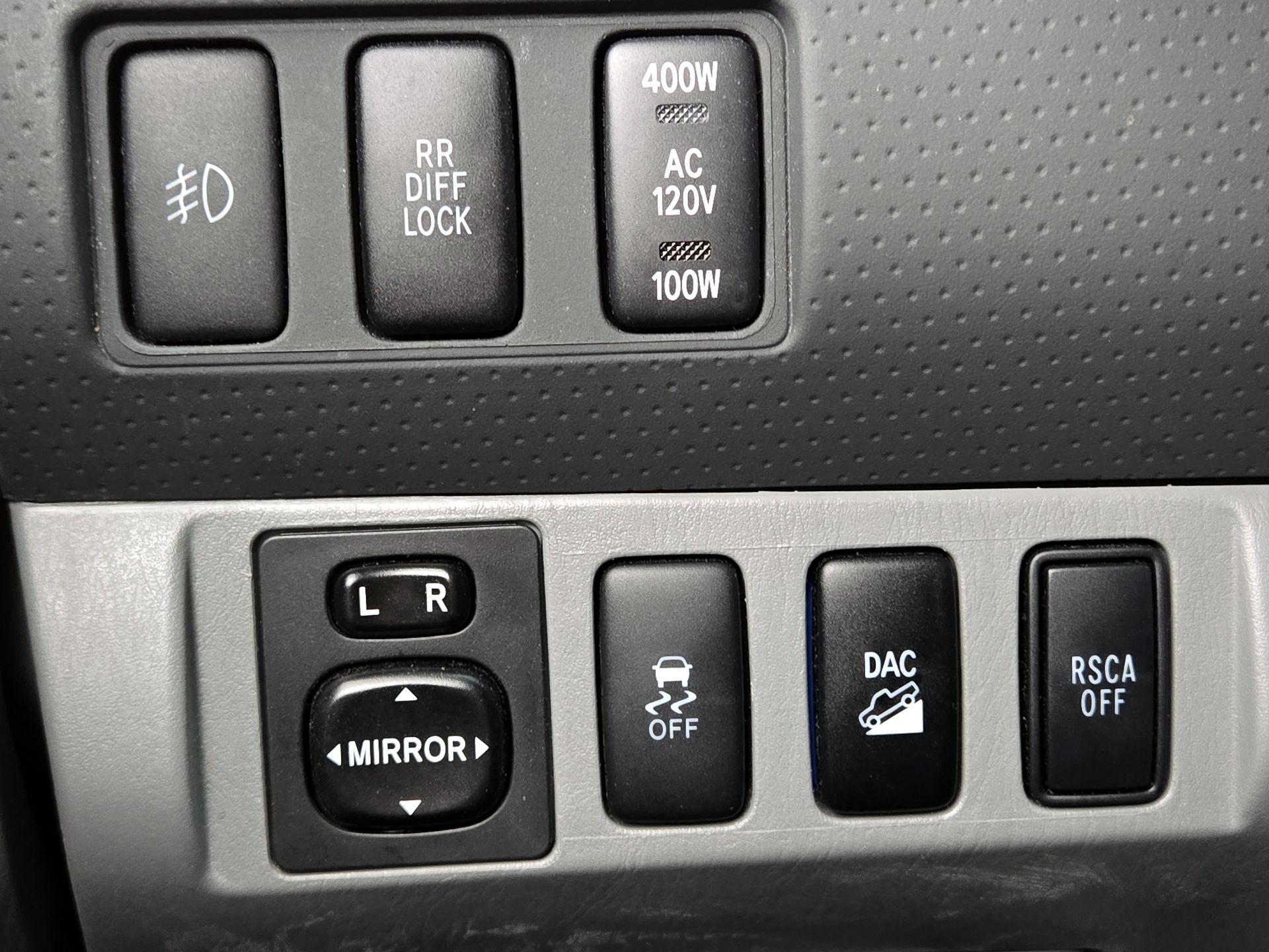 Thumbnail: 2015 Toyota Tacoma - 13