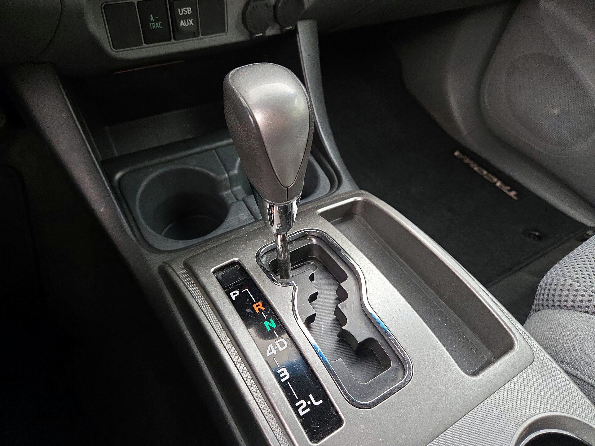 Thumbnail: 2015 Toyota Tacoma - 17