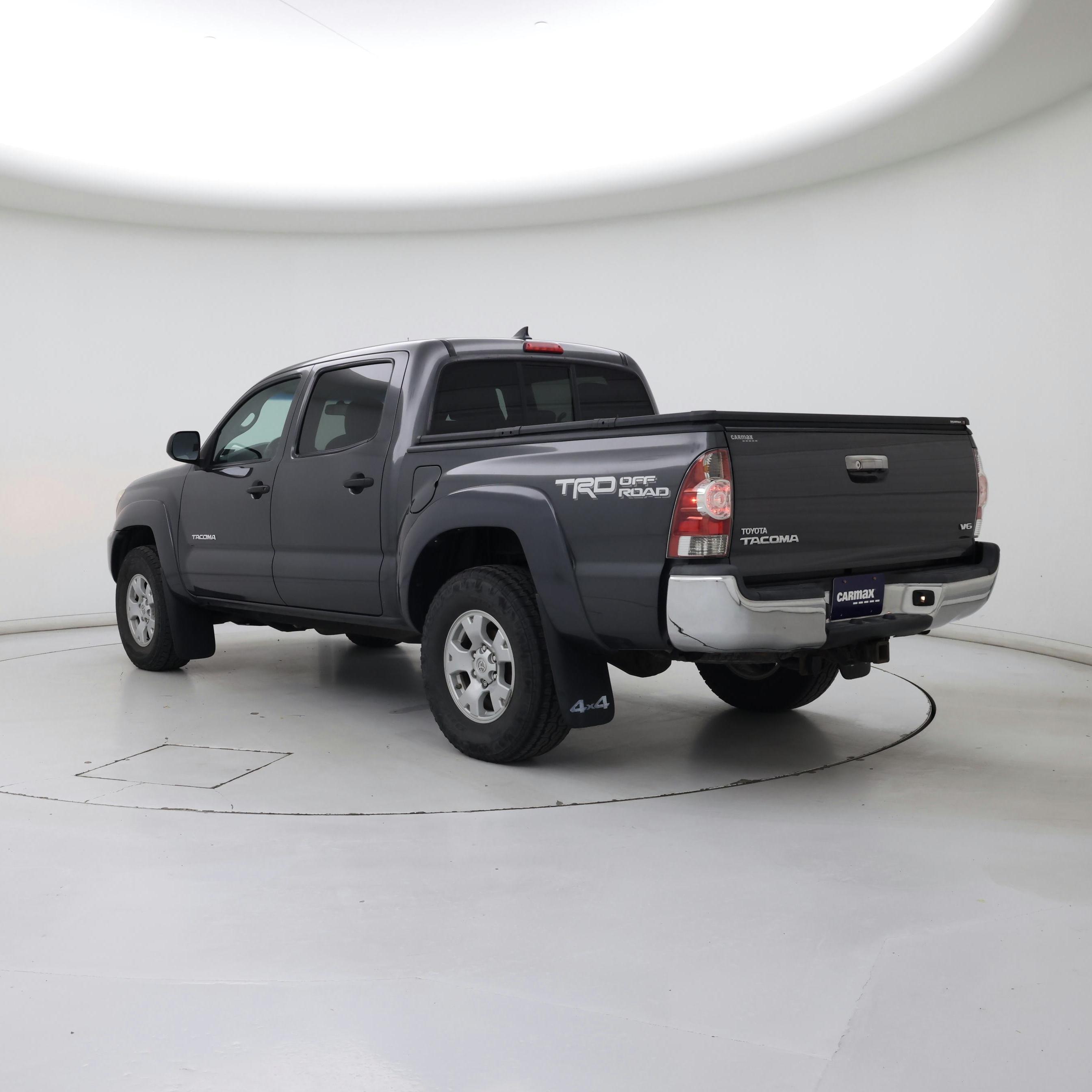Thumbnail: 2015 Toyota Tacoma - 2