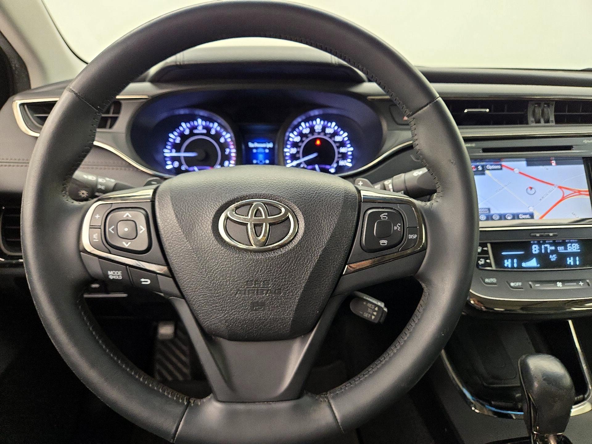 Thumbnail: 2016 Toyota Avalon - 10