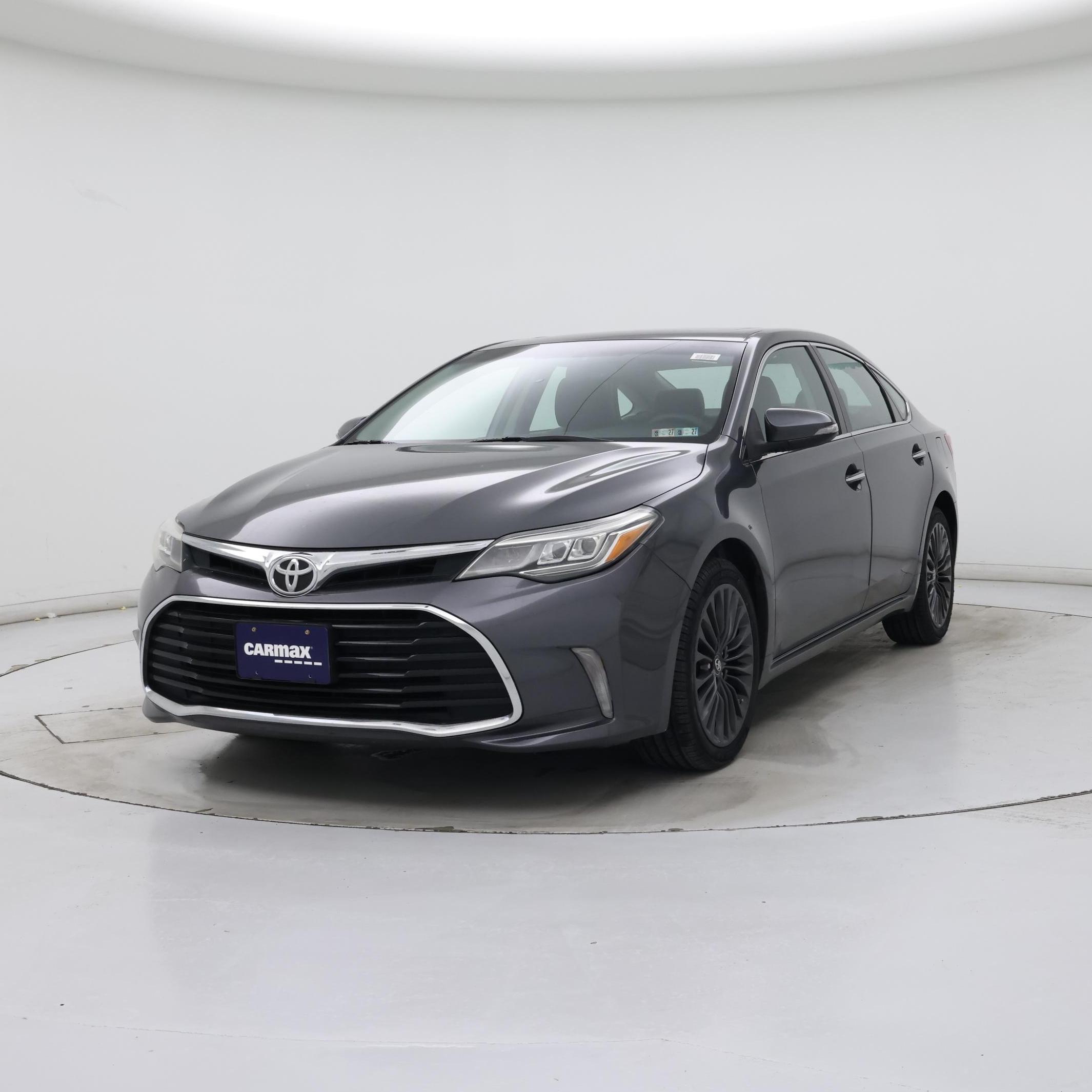 Thumbnail: 2016 Toyota Avalon - 4