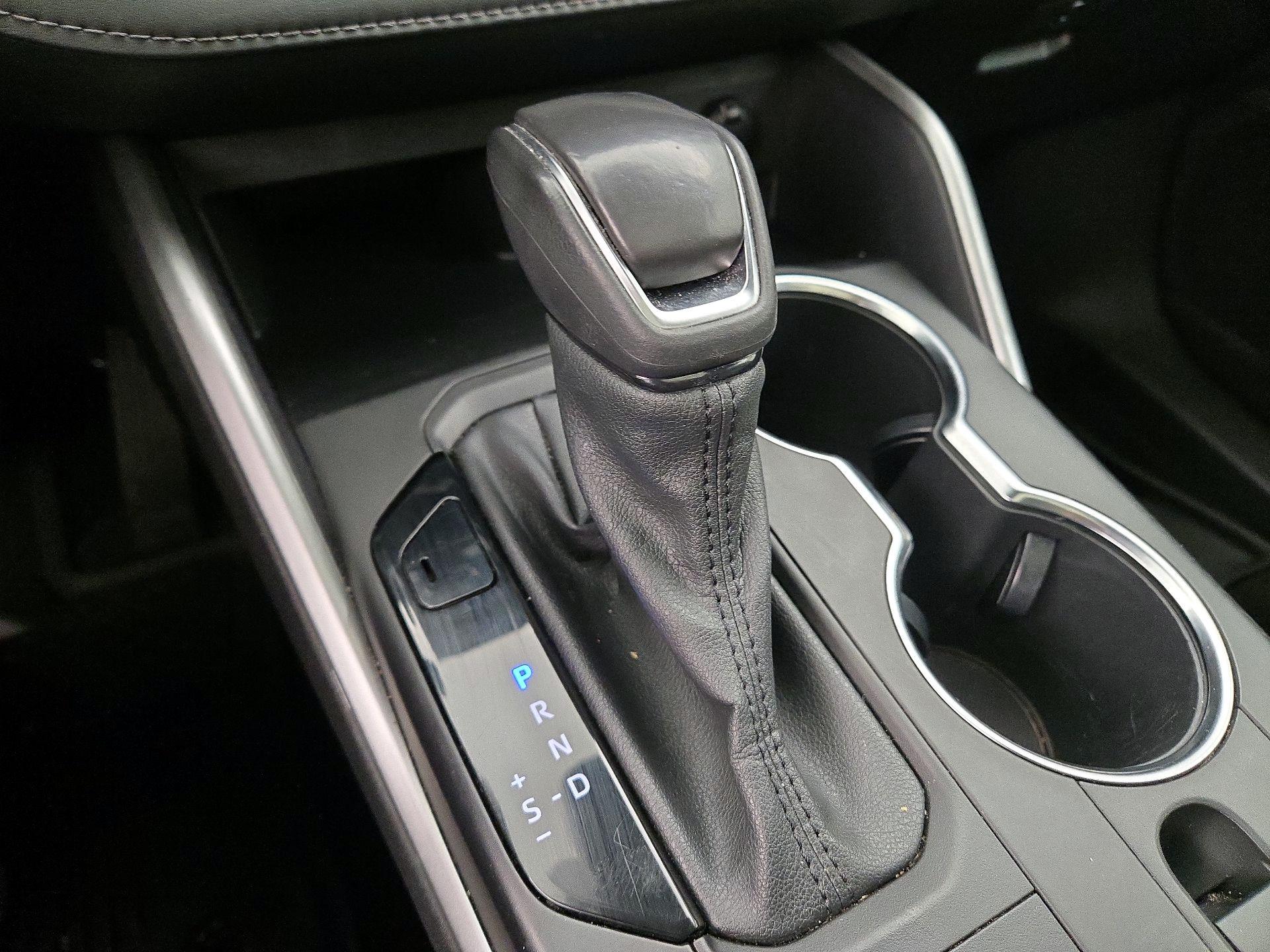 Thumbnail: 2022 Toyota Highlander - 17