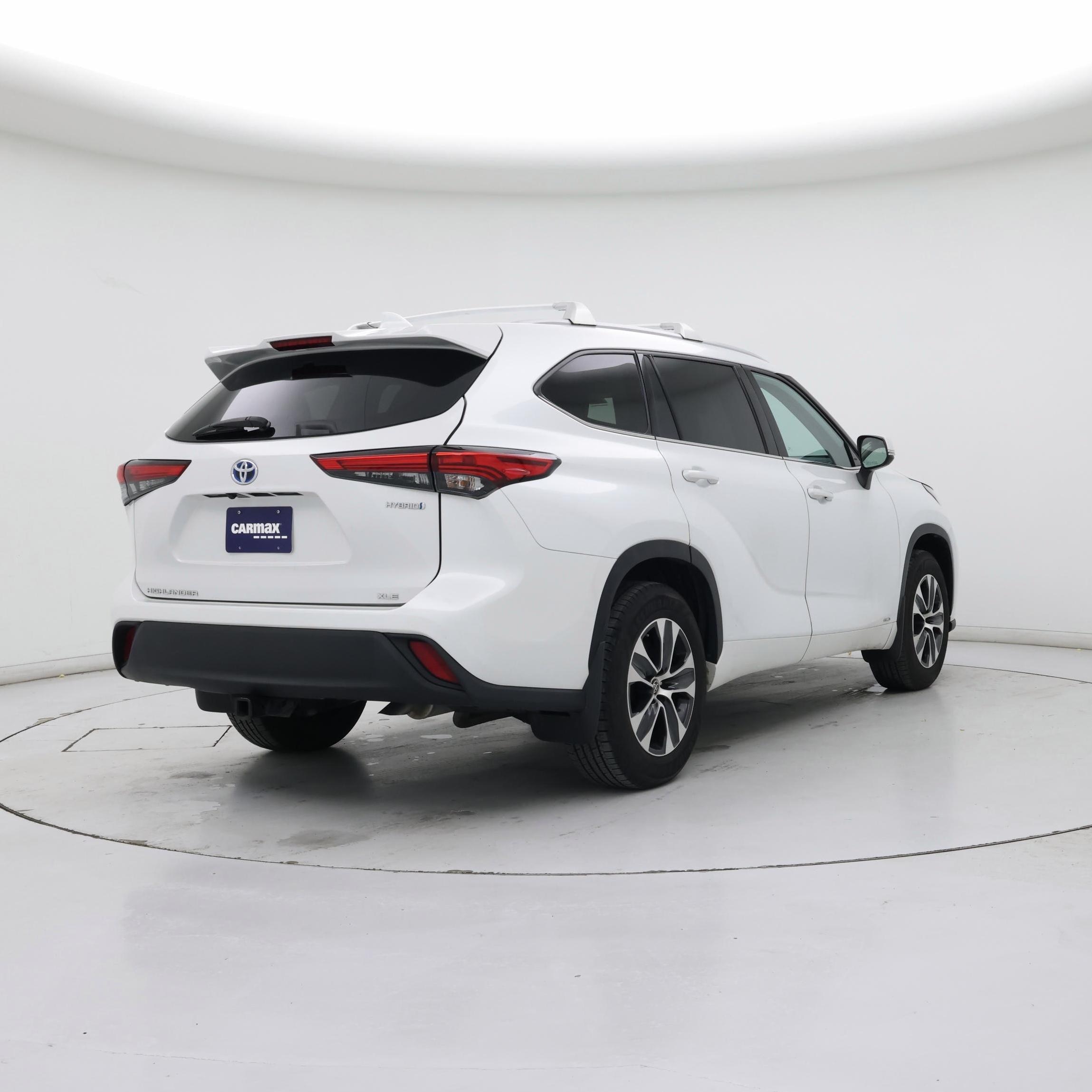 Thumbnail: 2022 Toyota Highlander - 8