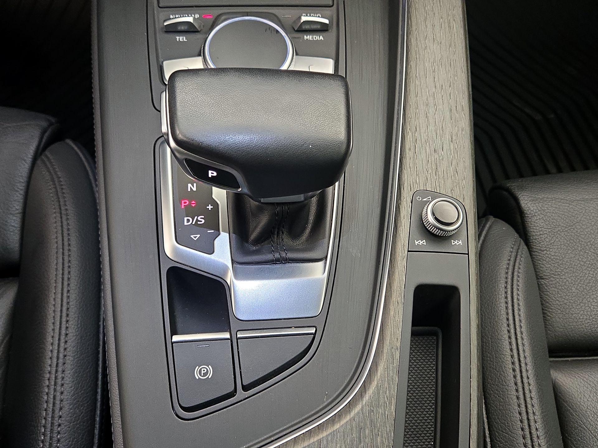 Thumbnail: 2019 Audi A4 - 17