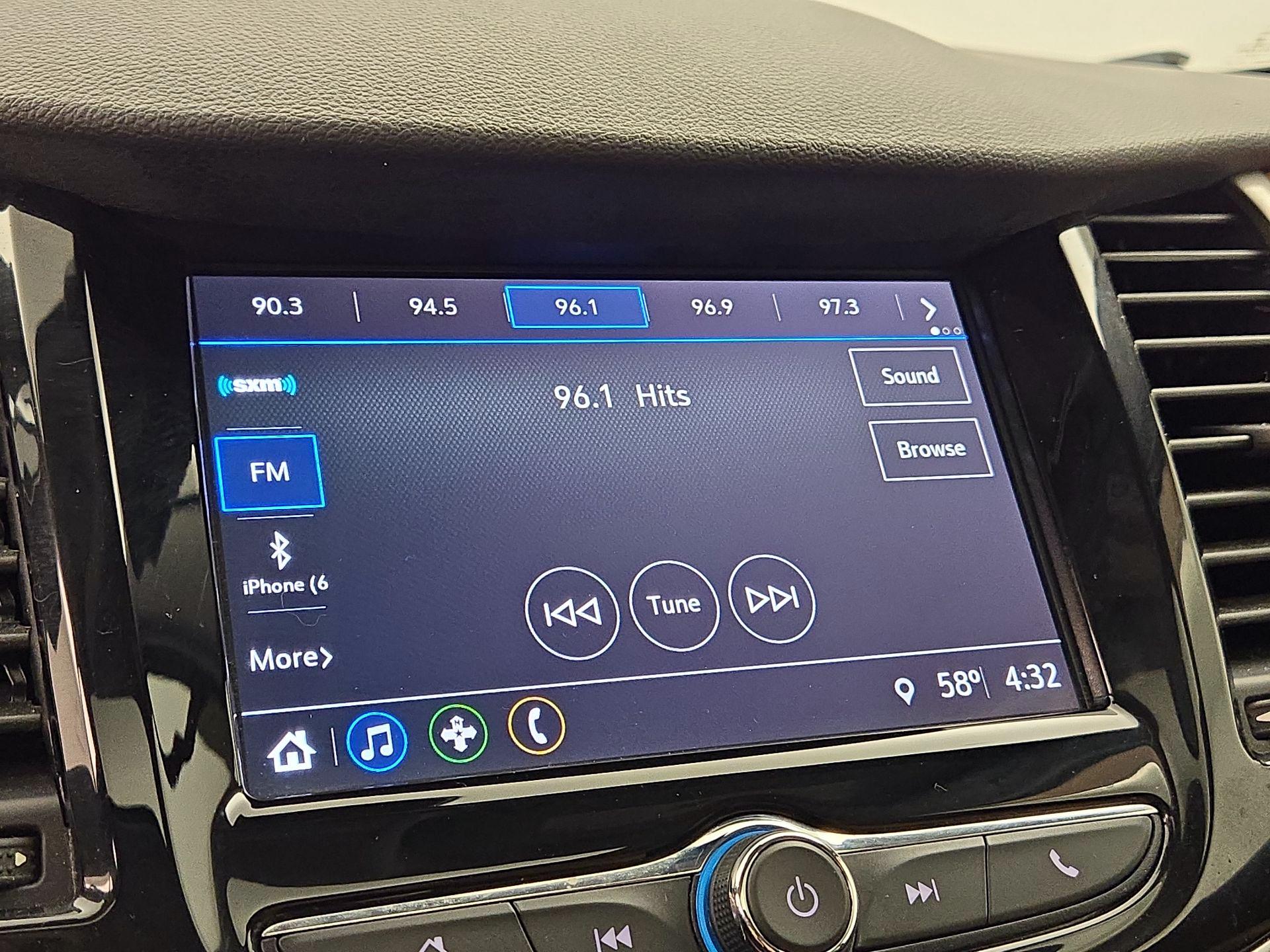 Thumbnail: 2018 Chevrolet Trax - 15