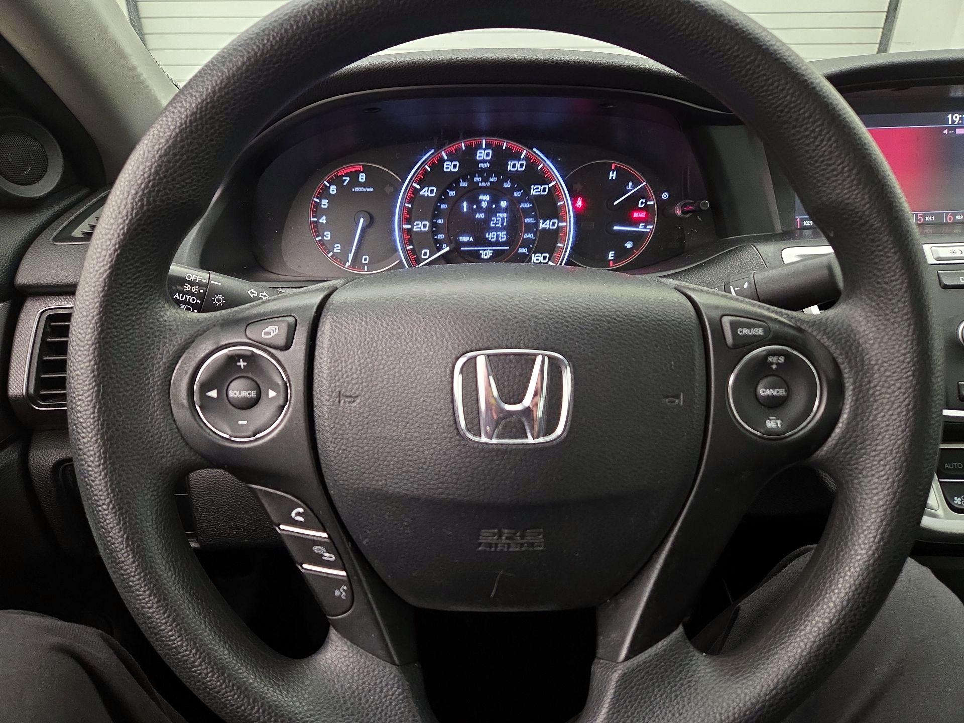 Thumbnail: 2015 Honda Accord - 10