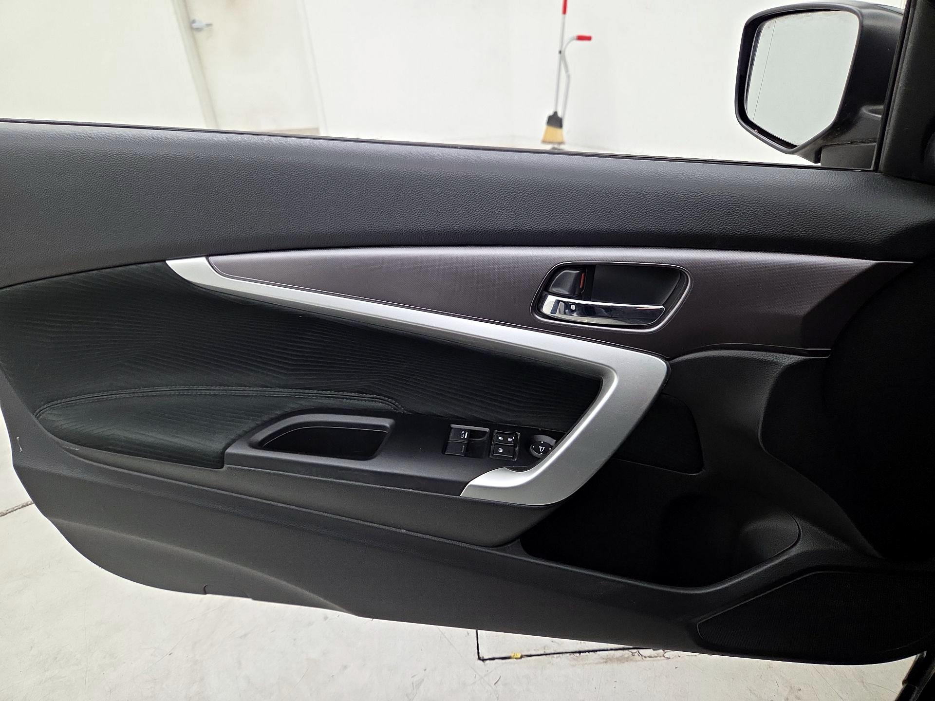 Thumbnail: 2015 Honda Accord - 12