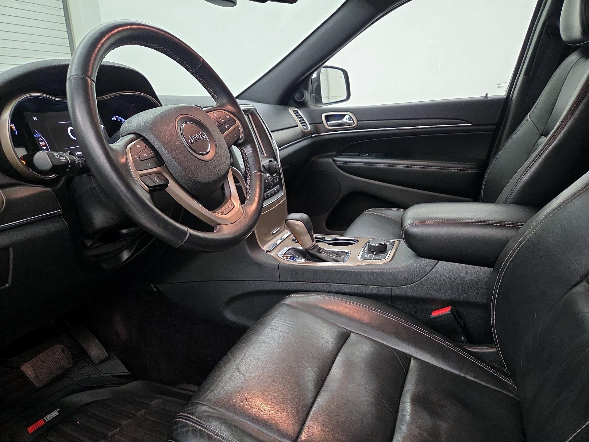Thumbnail: 2016 Jeep Grand Cherokee - 11