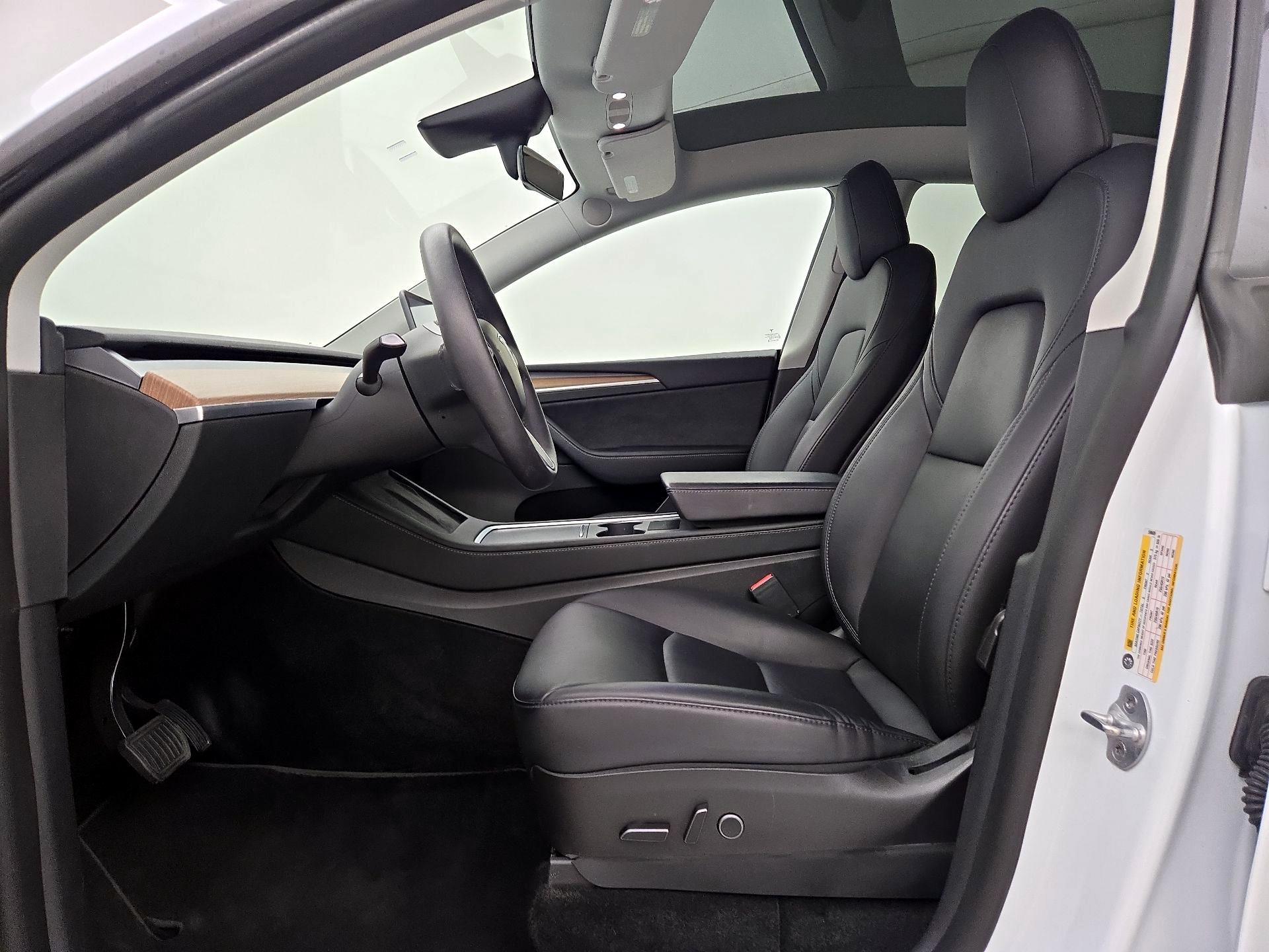 Thumbnail: 2023 Tesla Model Y - 11