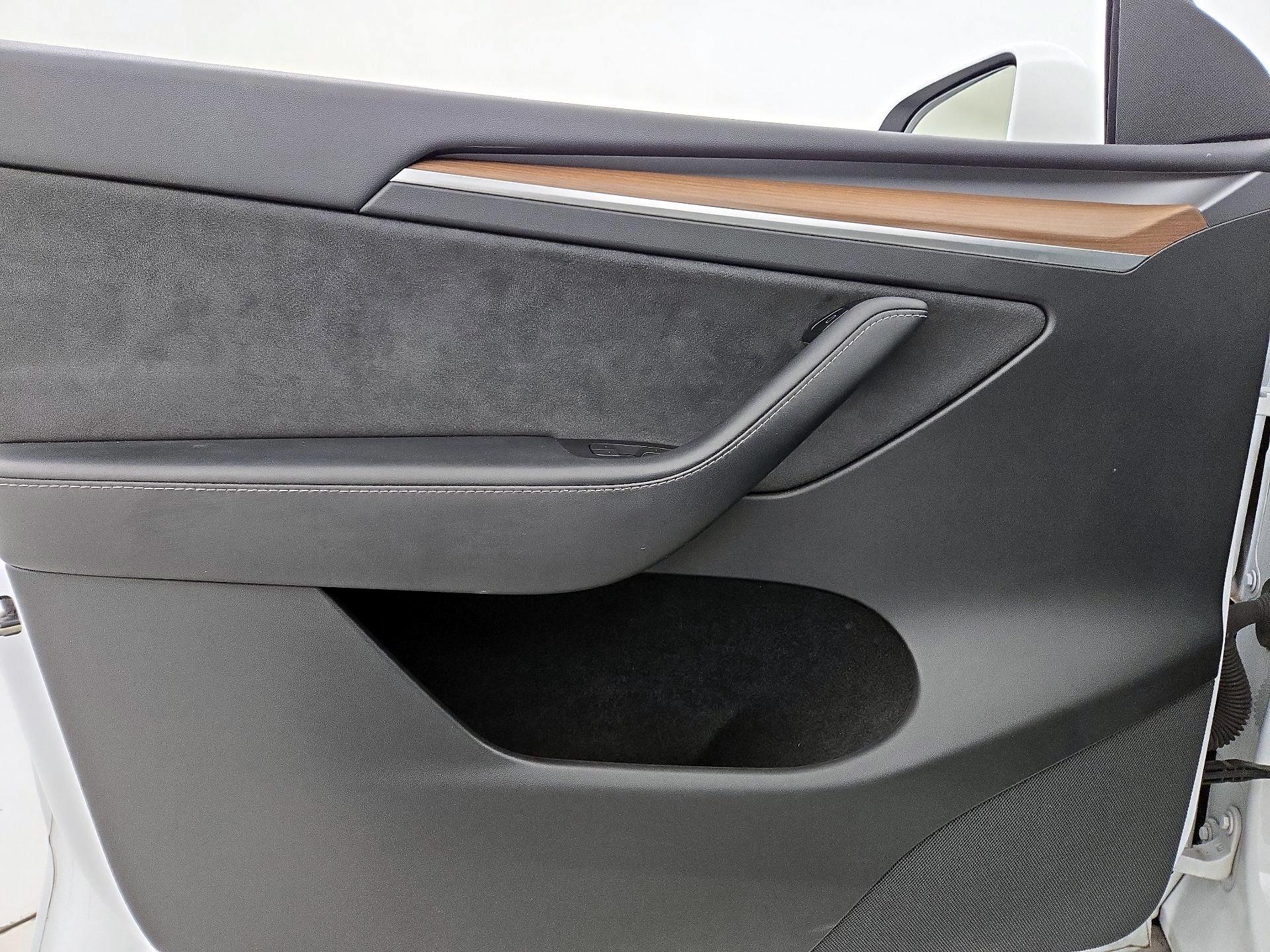 Thumbnail: 2023 Tesla Model Y - 12