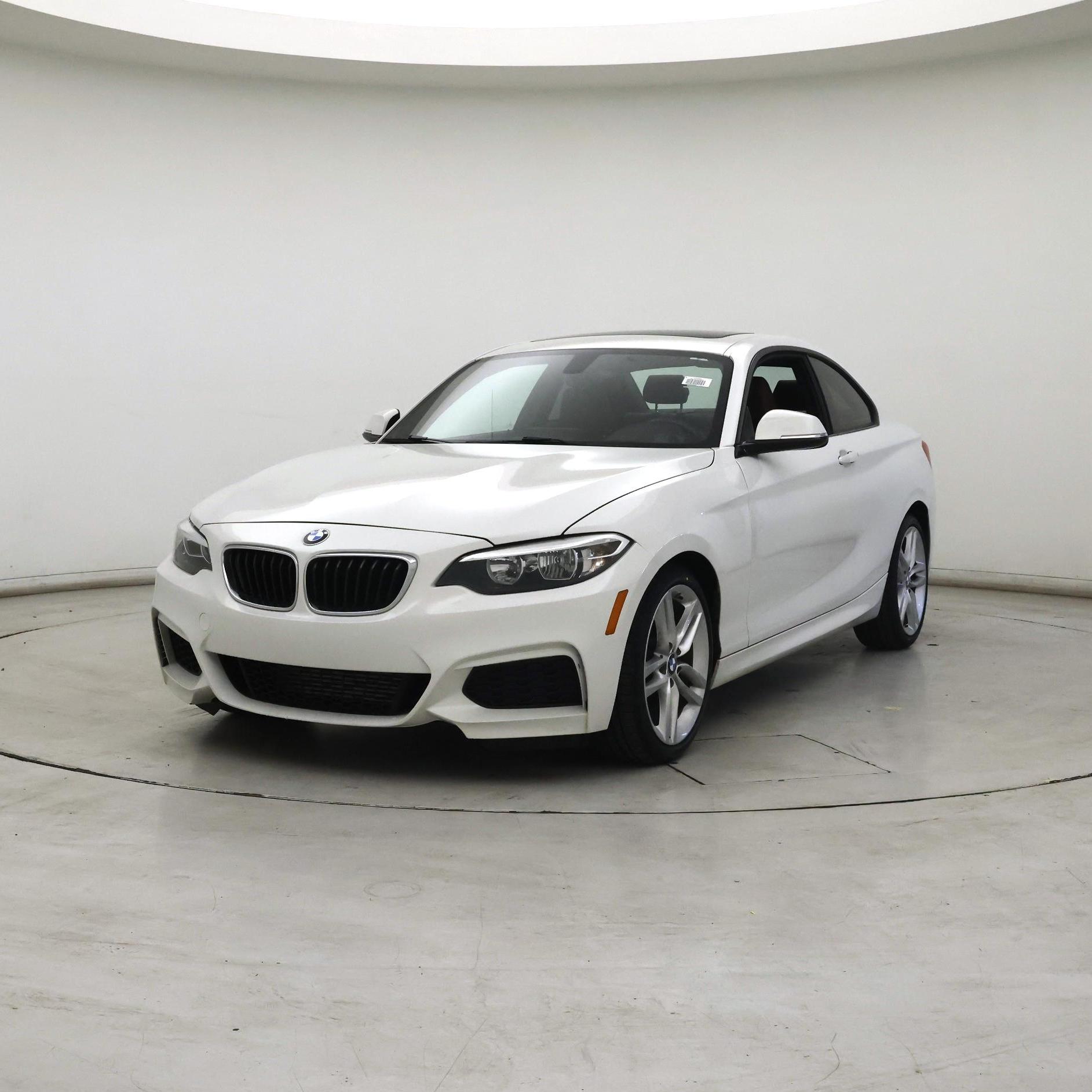Thumbnail: 2016 BMW 2 Series - 4